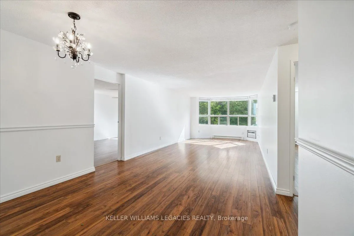 Photo 3 of Unit 801, 55 Green Valley Drive, Kitchener, Pioneer Park — HOMEH