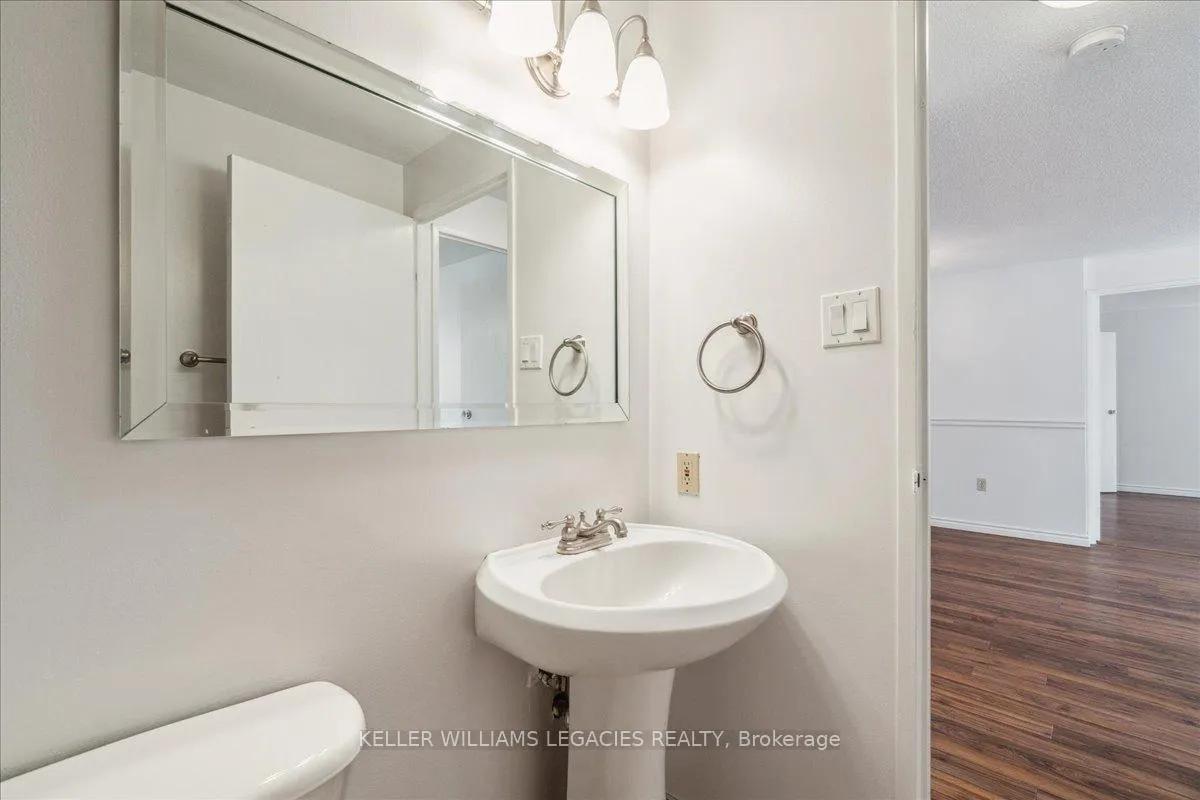 Photo 12 of Unit 801, 55 Green Valley Drive, Kitchener, Pioneer Park — HOMEH