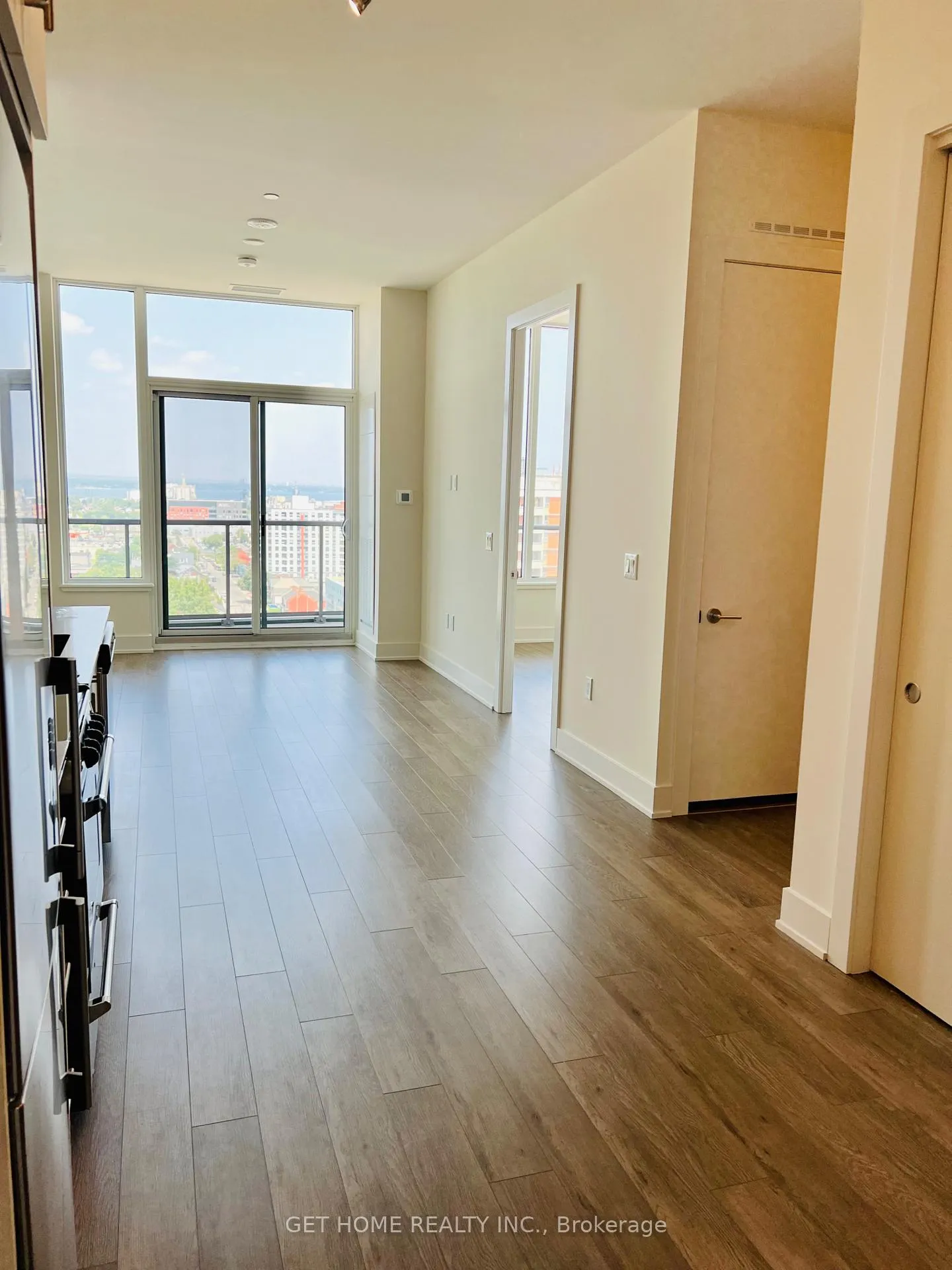 Photo 4 of Unit 1402, 212 king william Street, Hamilton, Beasley — HOMEH
