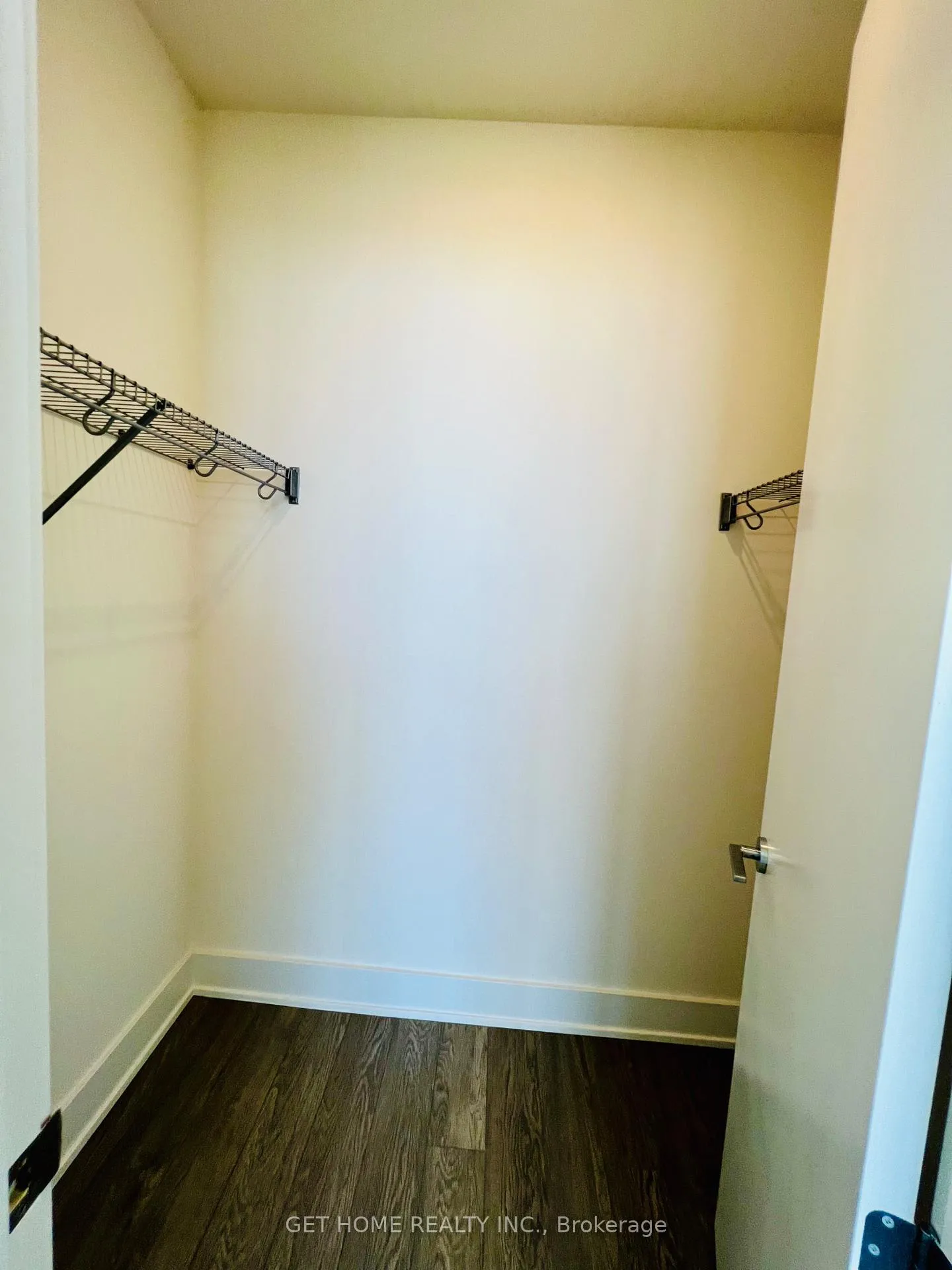 Photo 8 of Unit 1402, 212 king william Street, Hamilton, Beasley — HOMEH