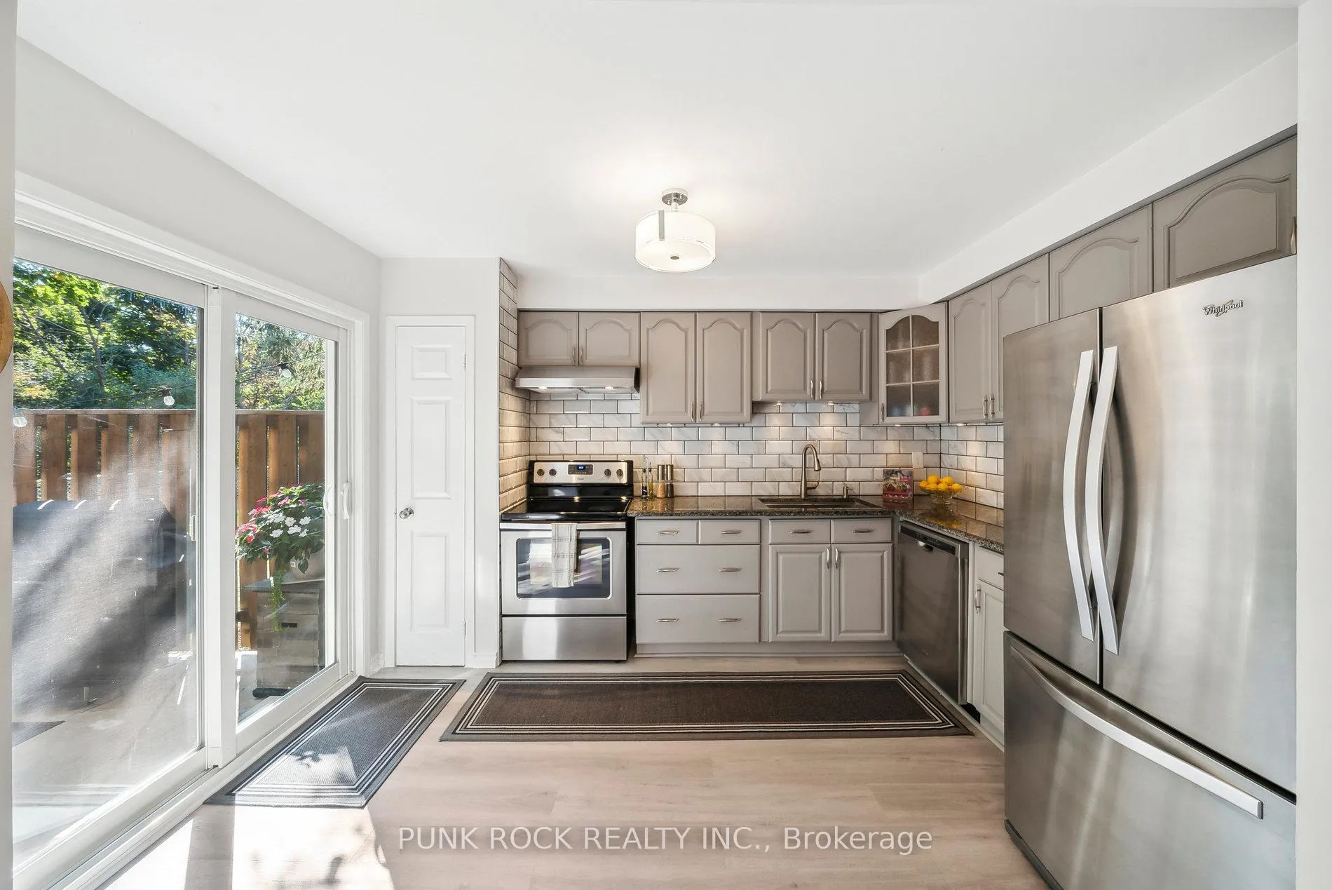 Photo 9 of Unit 6, 1230 Radom Street, Pickering, Bay Ridges — HOMEH