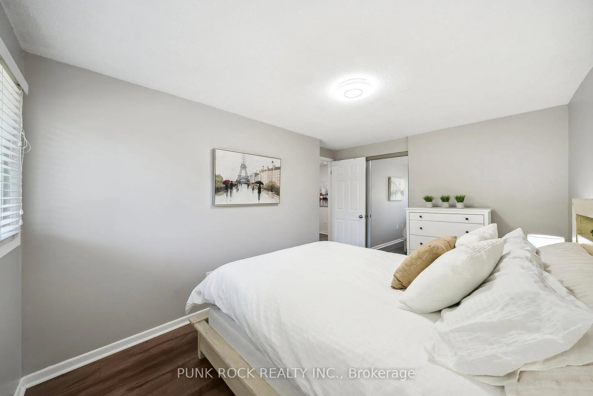 Photo 15 of Unit 6, 1230 Radom Street, Pickering, Bay Ridges — HOMEH