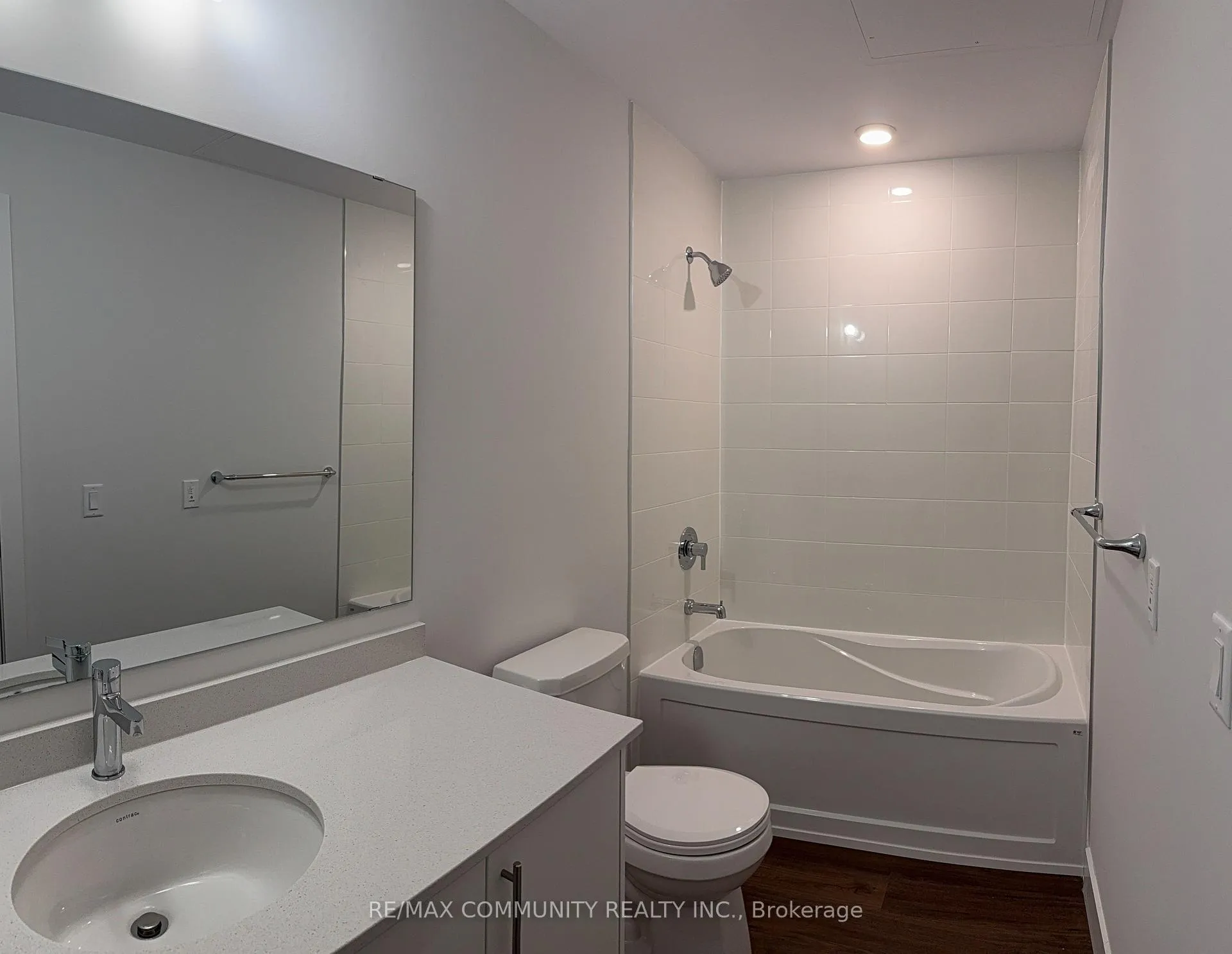 Photo 10 of Unit 207, 1000 Lackner Place, Kitchener — HOMEH