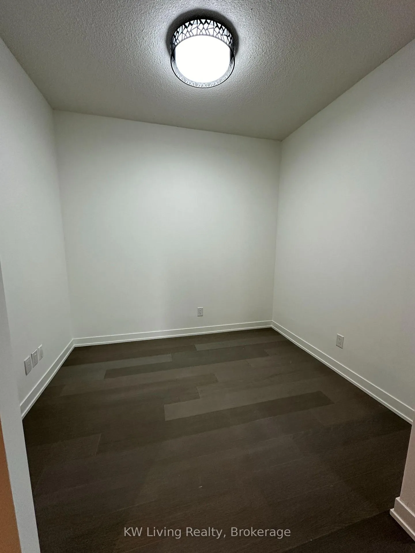 Photo 7 of Unit 920, 8119 Birchmount Road, Markham, Unionville — HOMEH