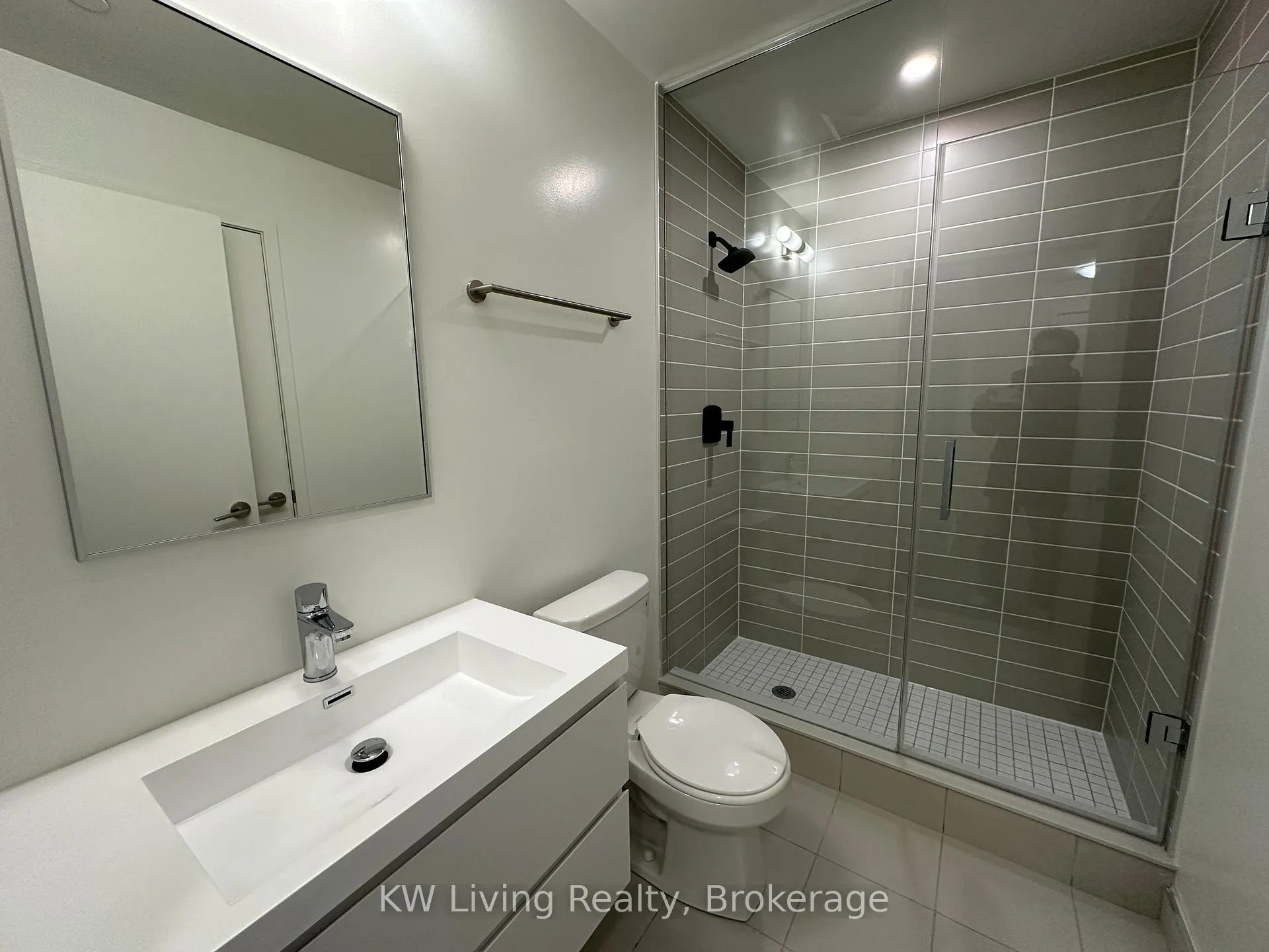 Photo 8 of Unit 920, 8119 Birchmount Road, Markham, Unionville — HOMEH