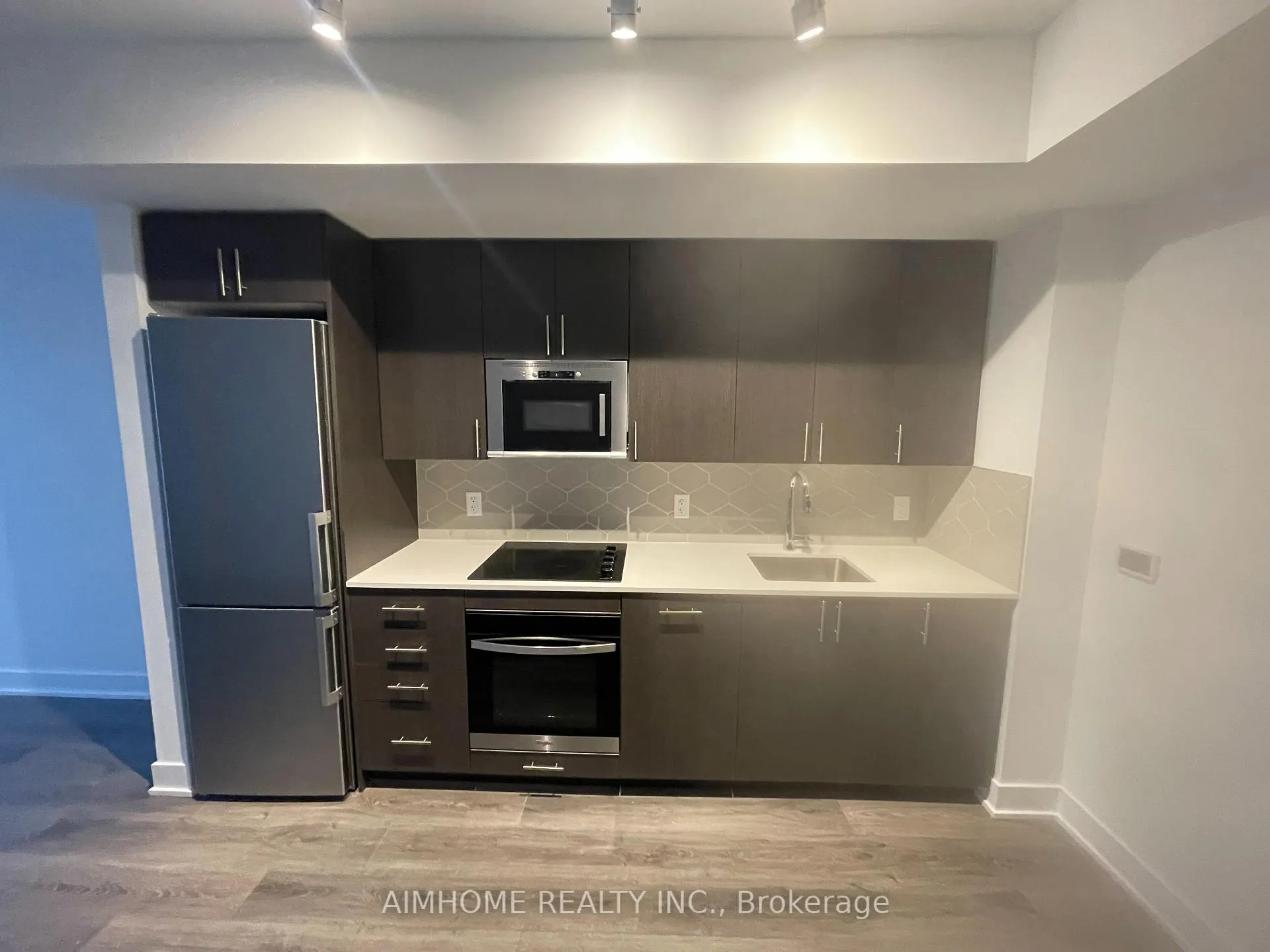 Photo 2 of Unit 1820, 2545 Simcoe Street N, Oshawa, Windfields — HOMEH