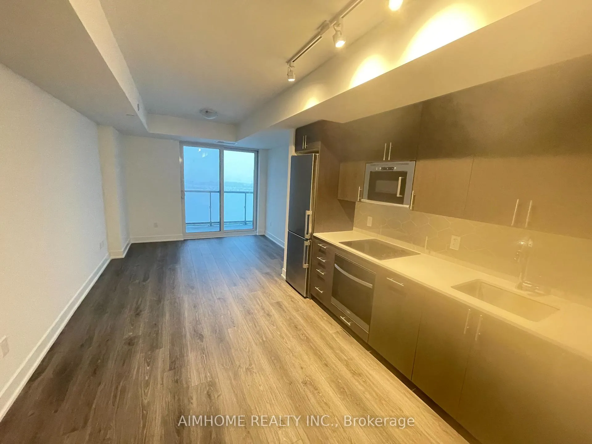 Photo 4 of Unit 1820, 2545 Simcoe Street N, Oshawa, Windfields — HOMEH