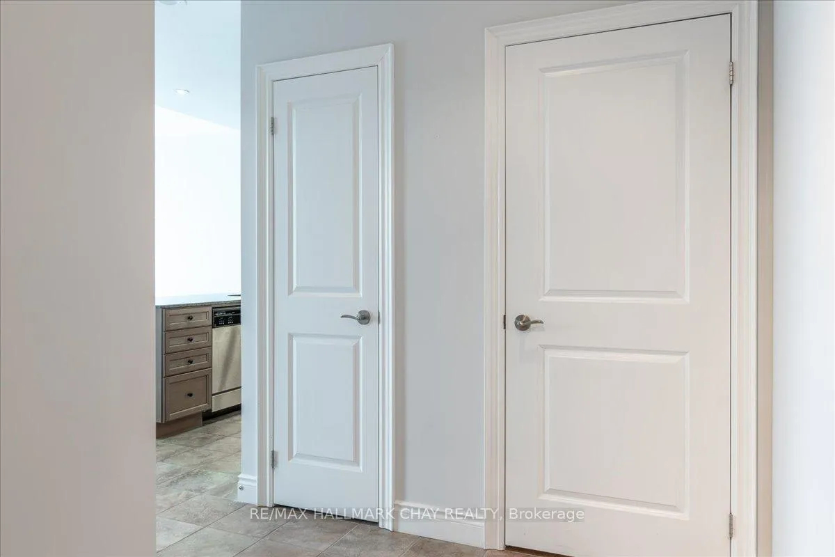 Photo 10 of Unit PH-09, 33 Ellen Street, Barrie, Lakeshore — HOMEH