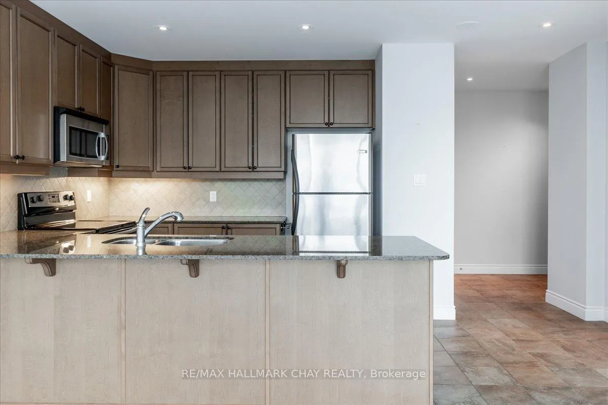 Photo 17 of Unit PH-09, 33 Ellen Street, Barrie, Lakeshore — HOMEH