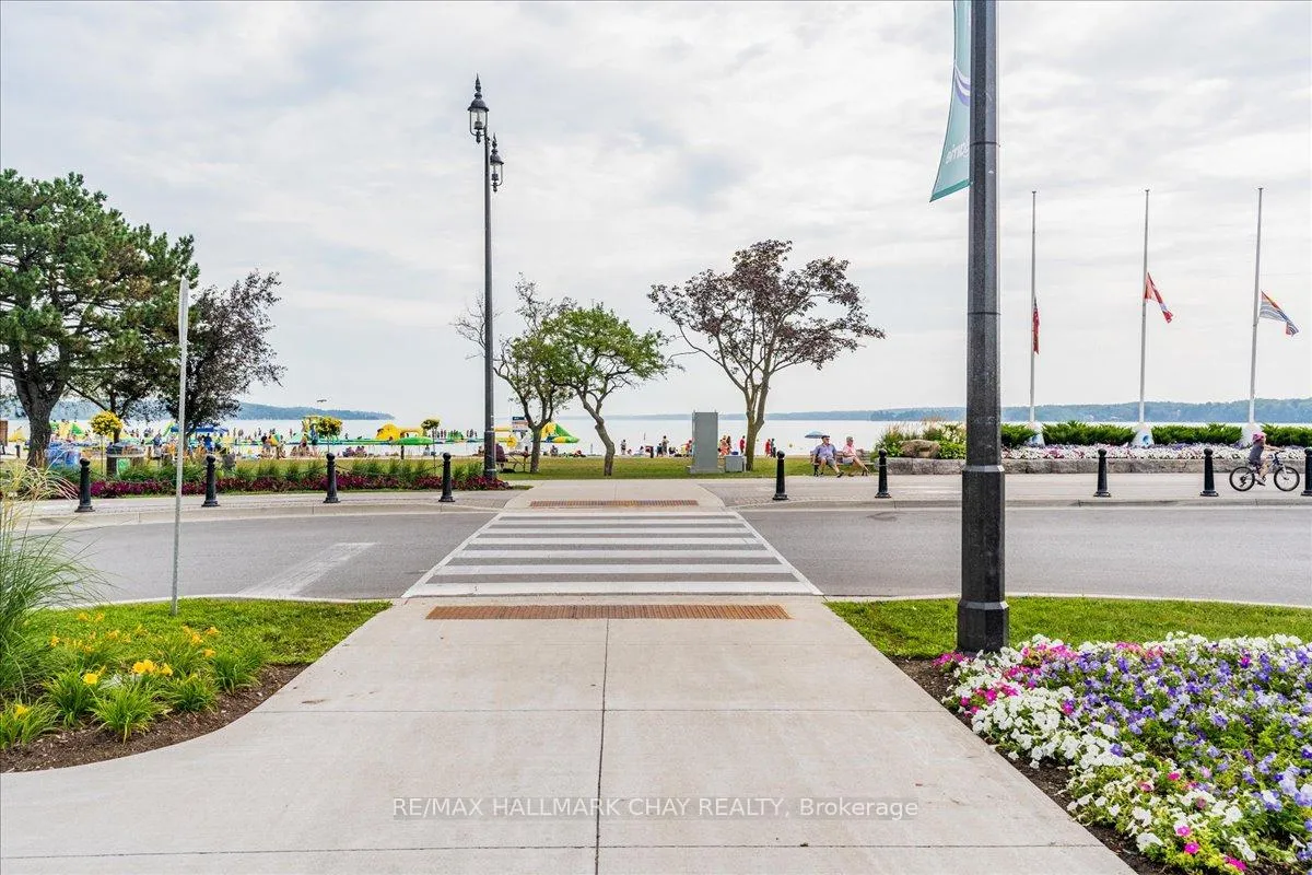 Photo 43 of Unit PH-09, 33 Ellen Street, Barrie, Lakeshore — HOMEH