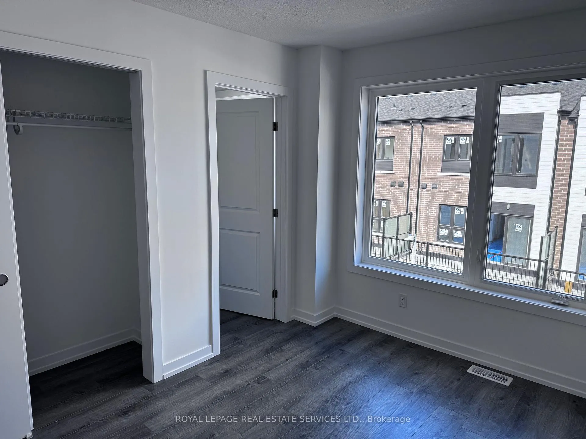 Photo 9 of 225 Burke Street, Hamilton, Waterdown — HOMEH