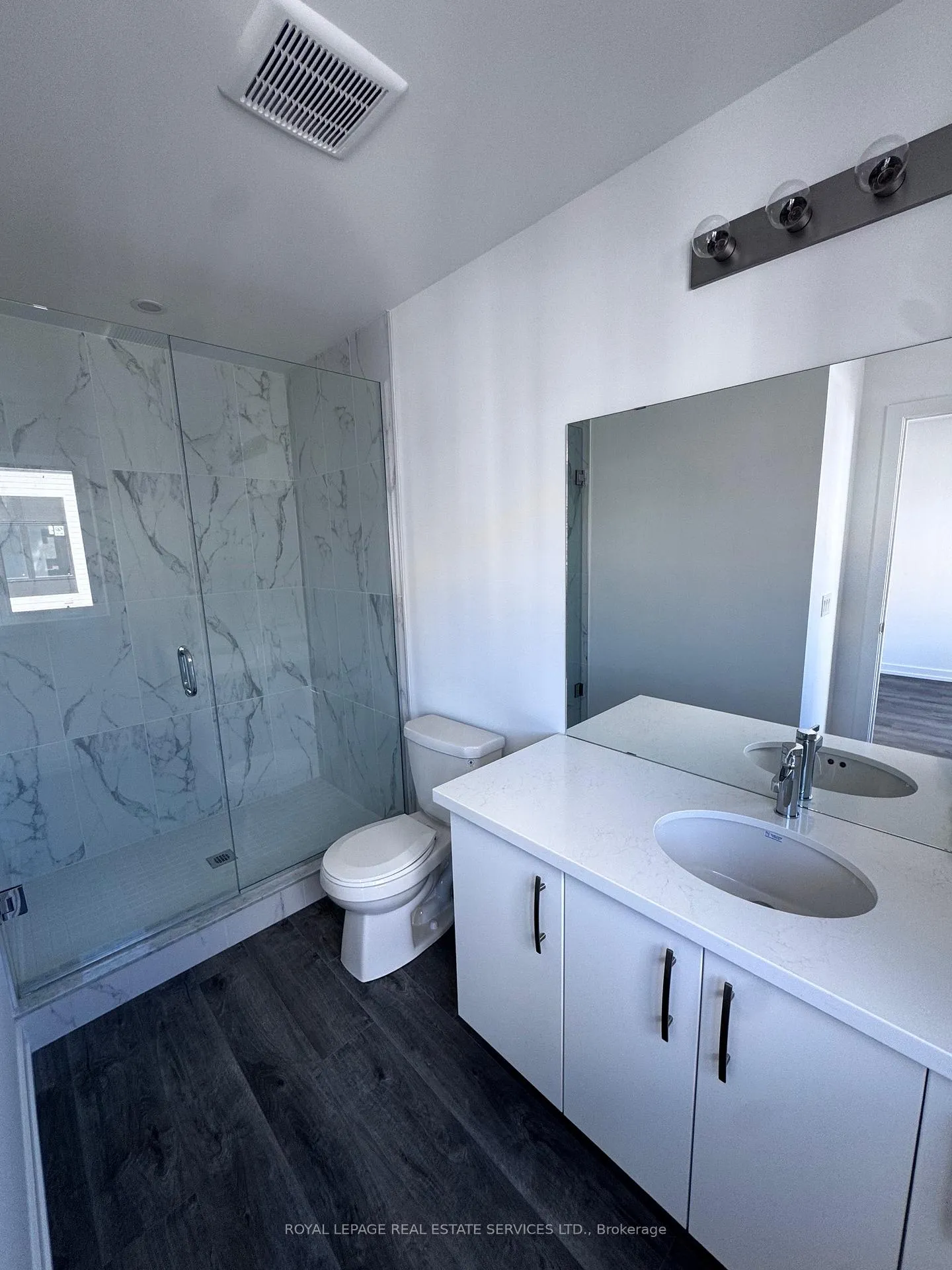 Photo 10 of 225 Burke Street, Hamilton, Waterdown — HOMEH