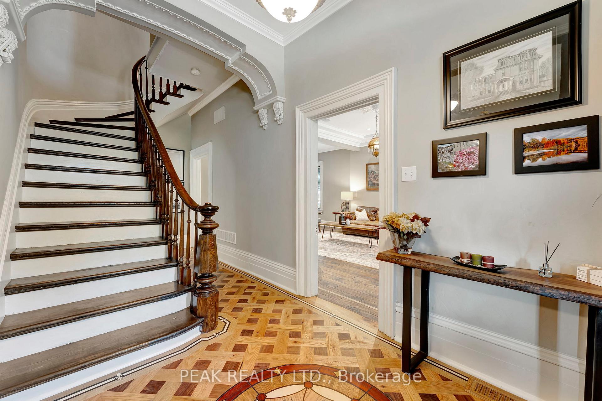 Photo 6 of 214 Grand River Street N, Brant, Paris — HOMEH