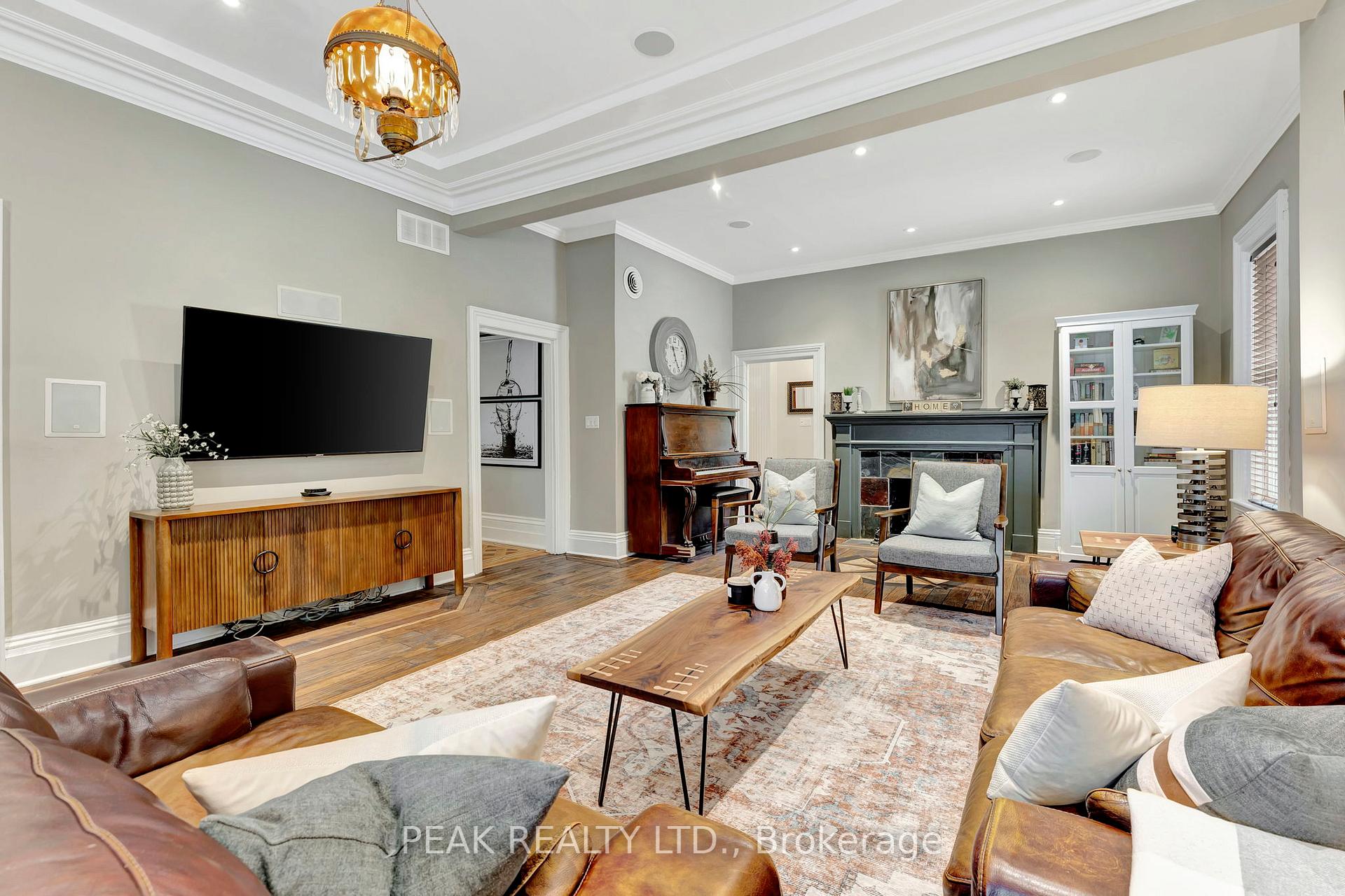 Photo 9 of 214 Grand River Street N, Brant, Paris — HOMEH