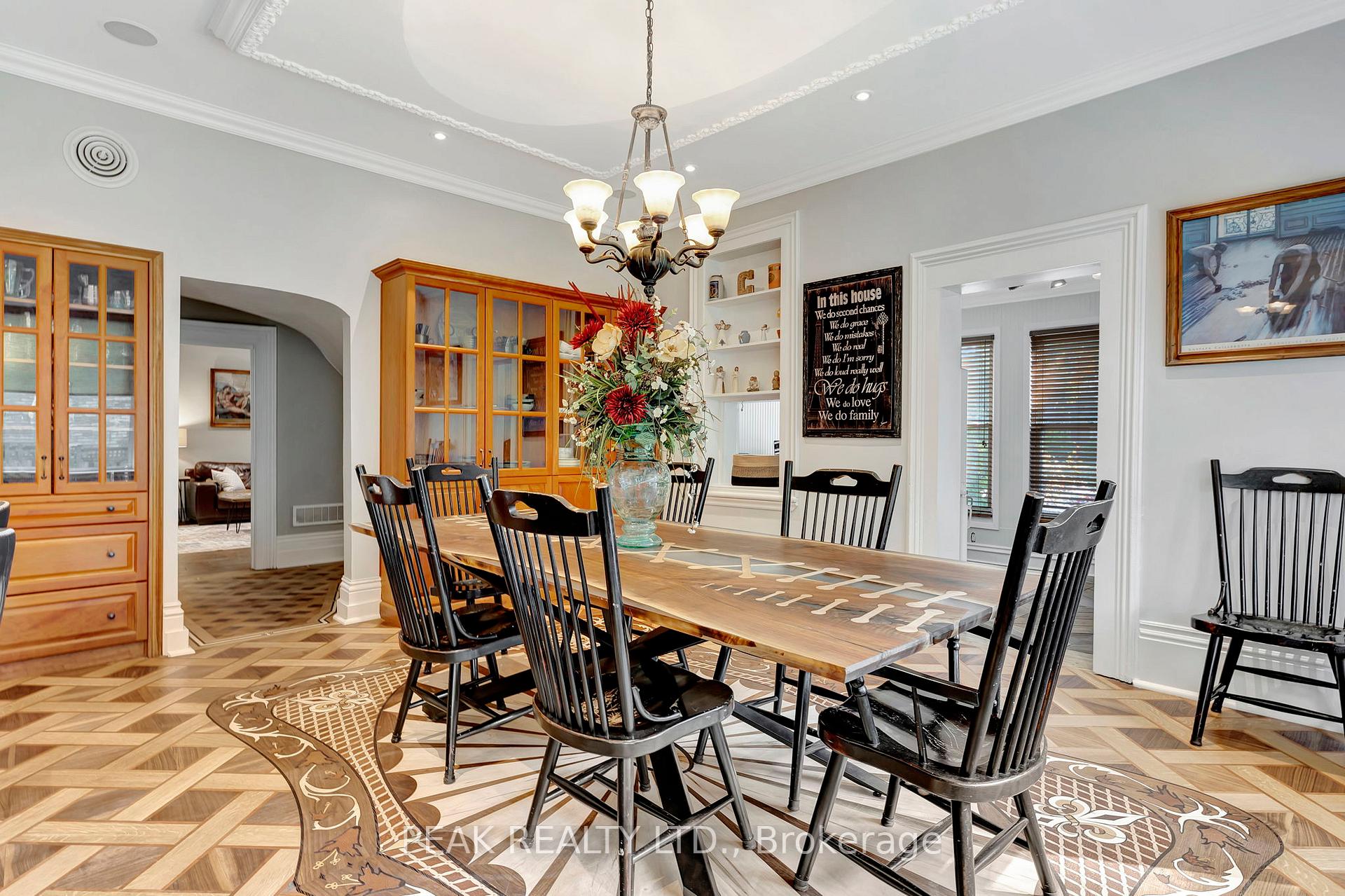 Photo 15 of 214 Grand River Street N, Brant, Paris — HOMEH