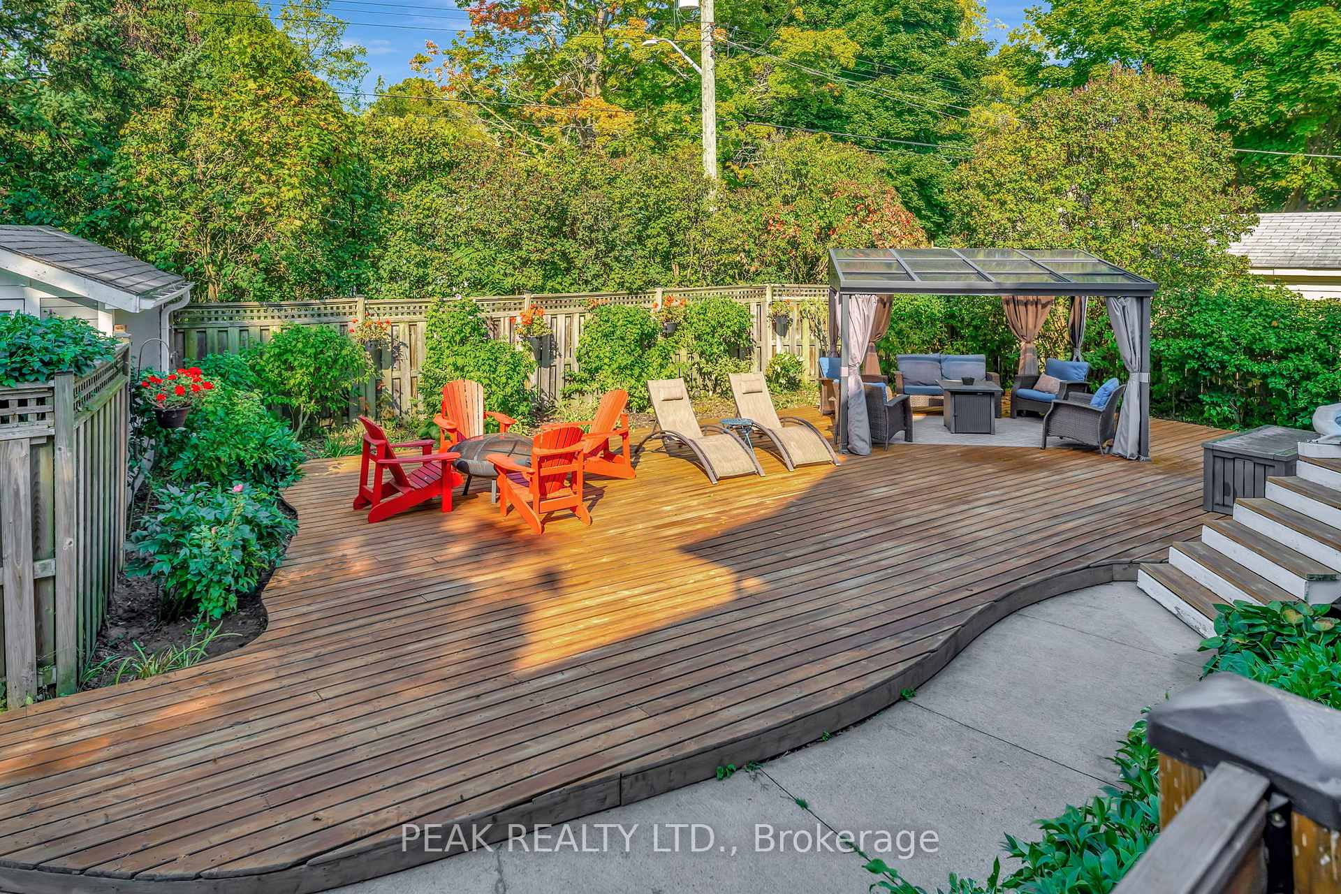 Photo 27 of 214 Grand River Street N, Brant, Paris — HOMEH