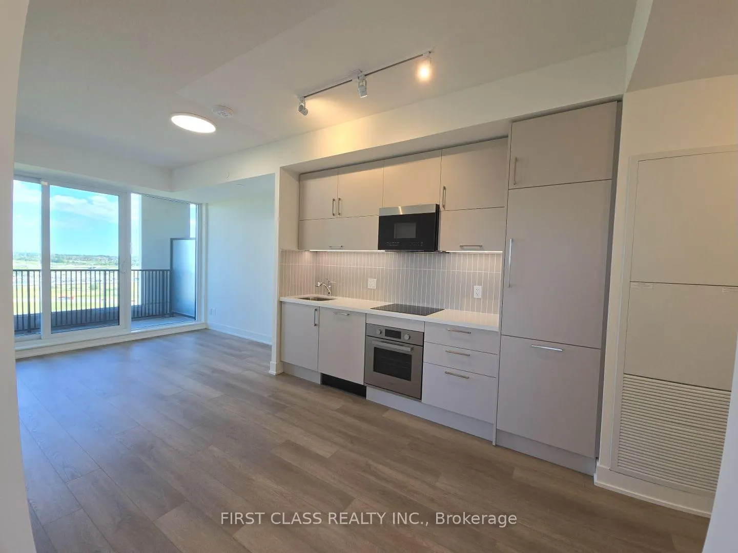 Photo 4 of Unit 1518, 56 Andre De Grasse Street, Markham, Unionville — HOMEH