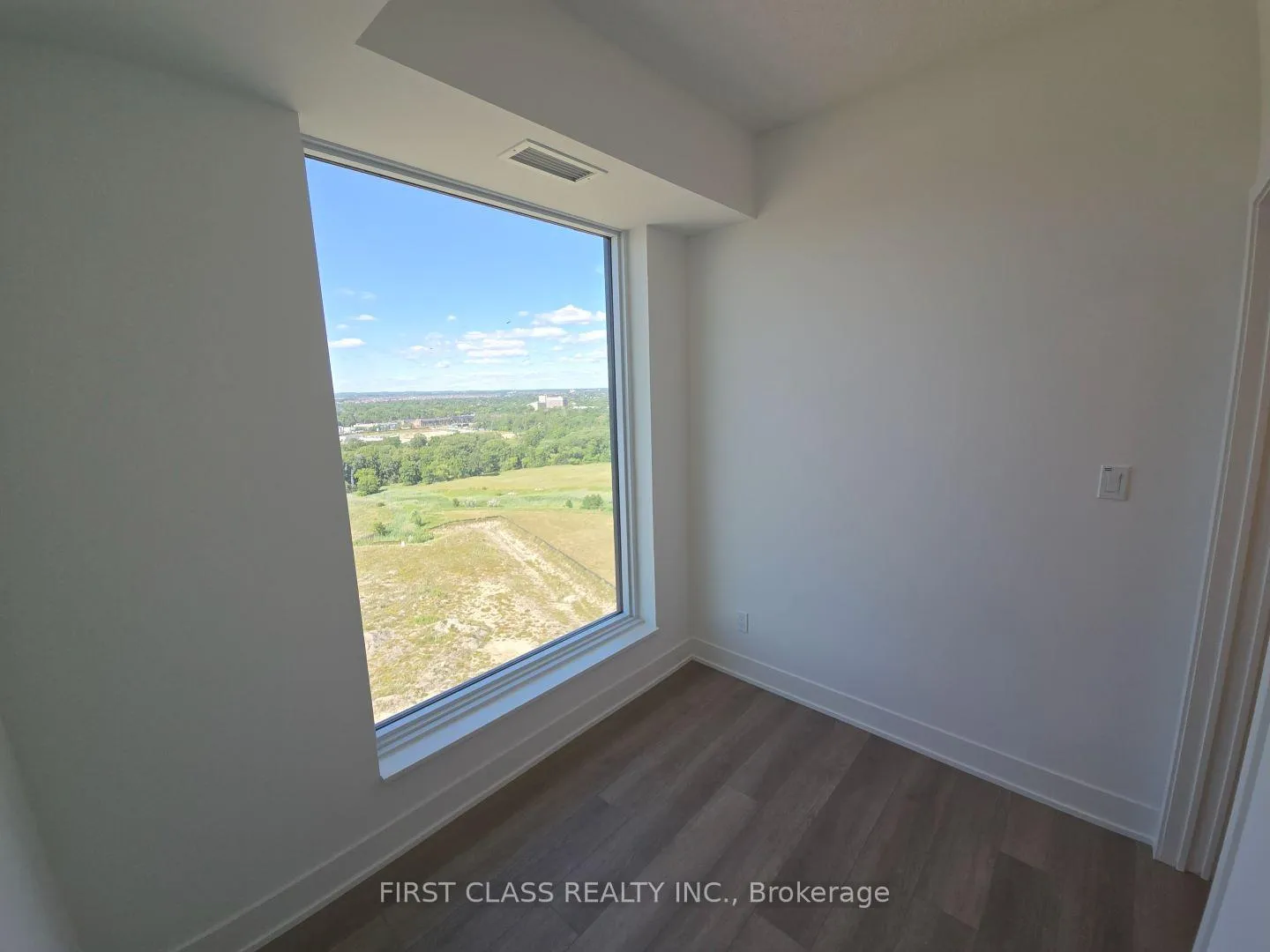 Photo 10 of Unit 1518, 56 Andre De Grasse Street, Markham, Unionville — HOMEH
