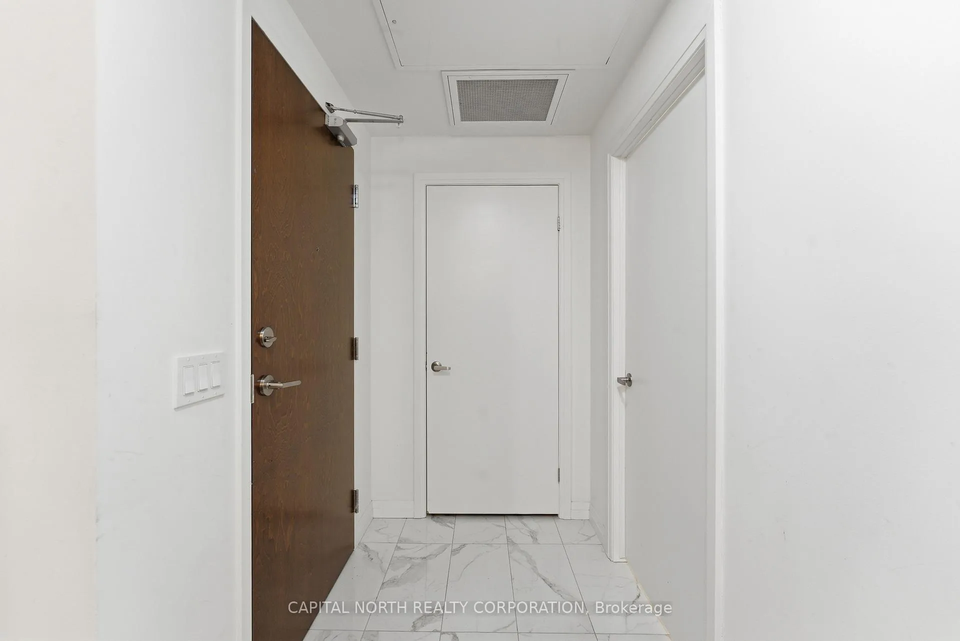 Photo 6 of Unit 812, 108 Garment Street, Kitchener — HOMEH
