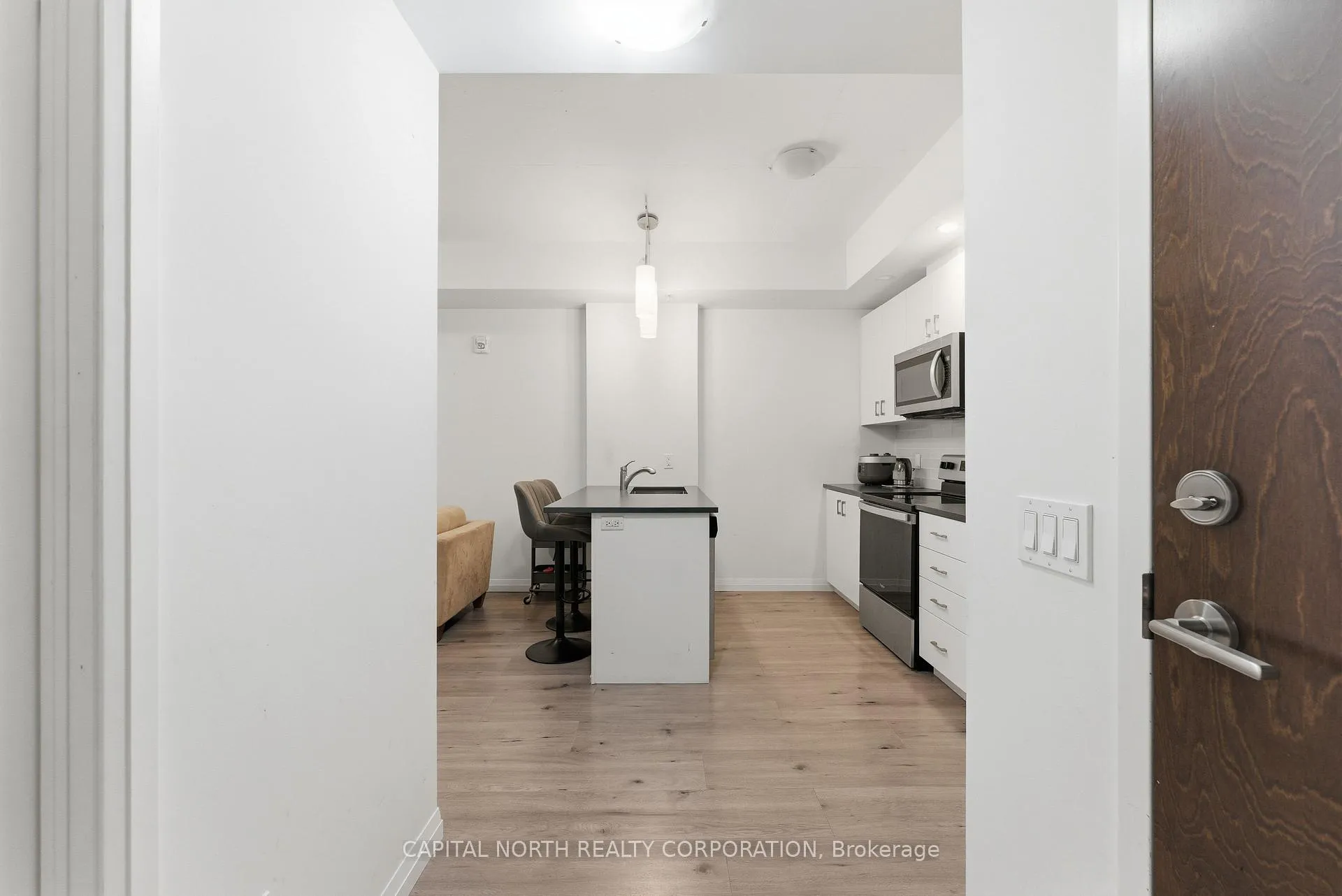 Photo 7 of Unit 812, 108 Garment Street, Kitchener — HOMEH