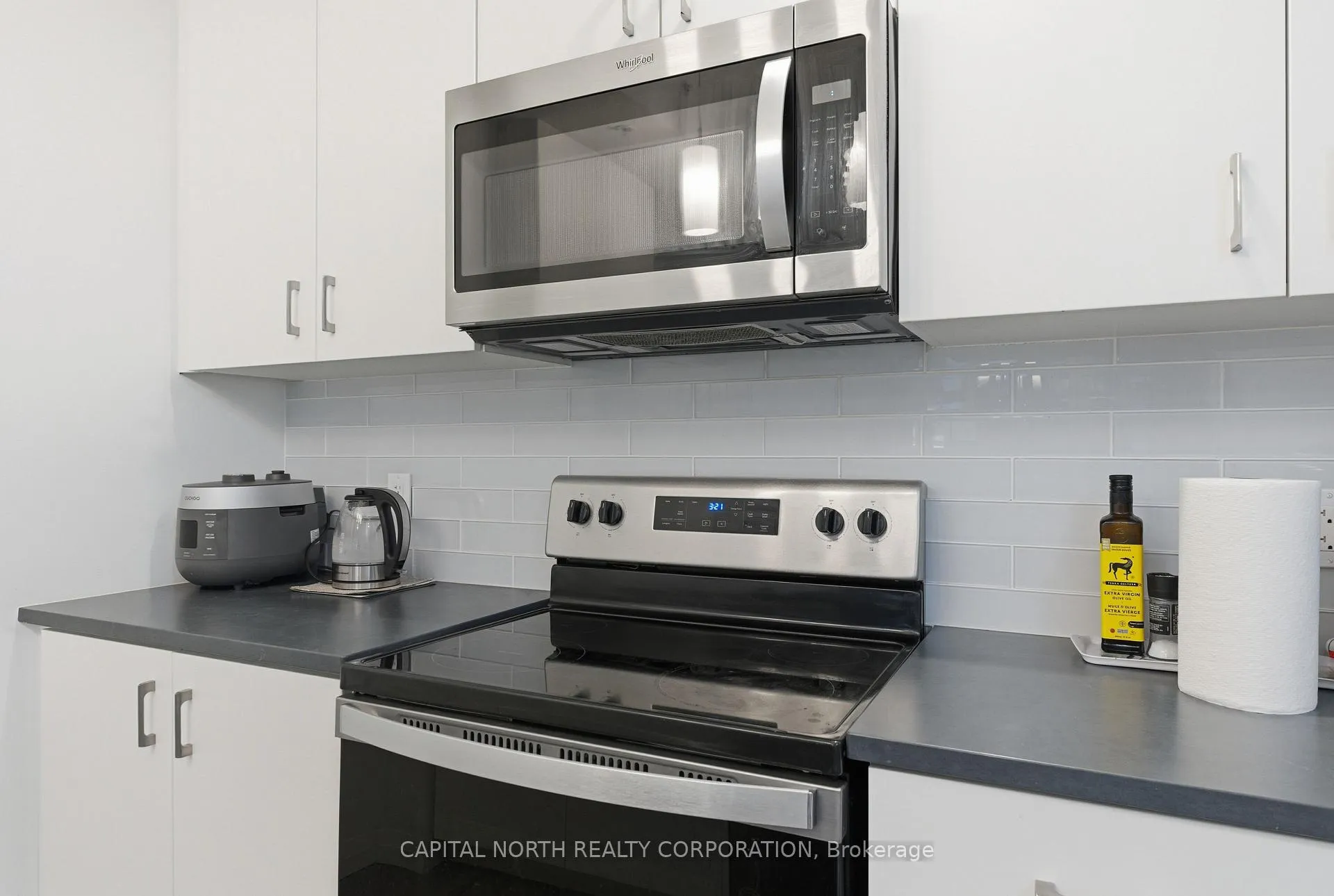 Photo 12 of Unit 812, 108 Garment Street, Kitchener — HOMEH