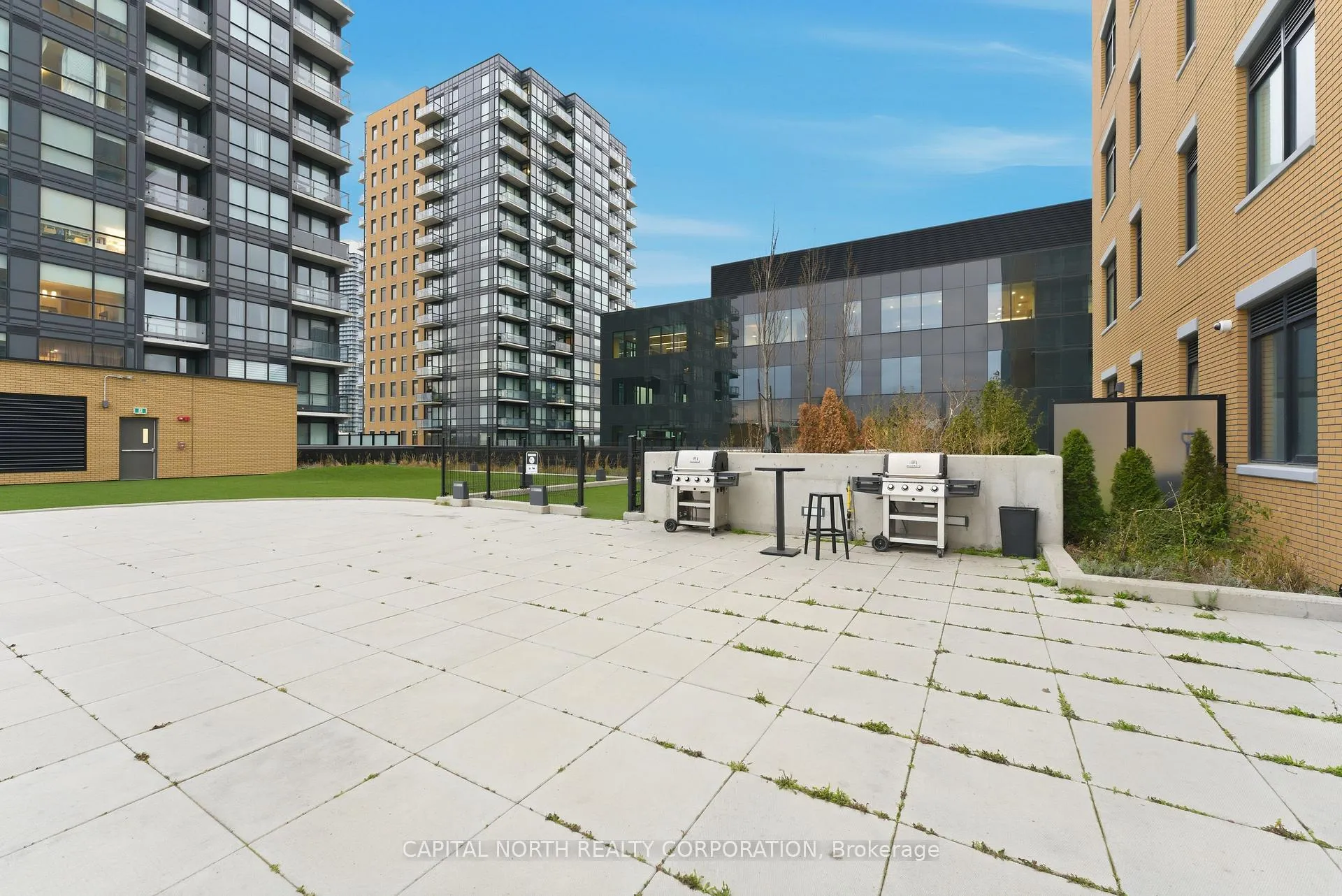 Photo 32 of Unit 812, 108 Garment Street, Kitchener — HOMEH