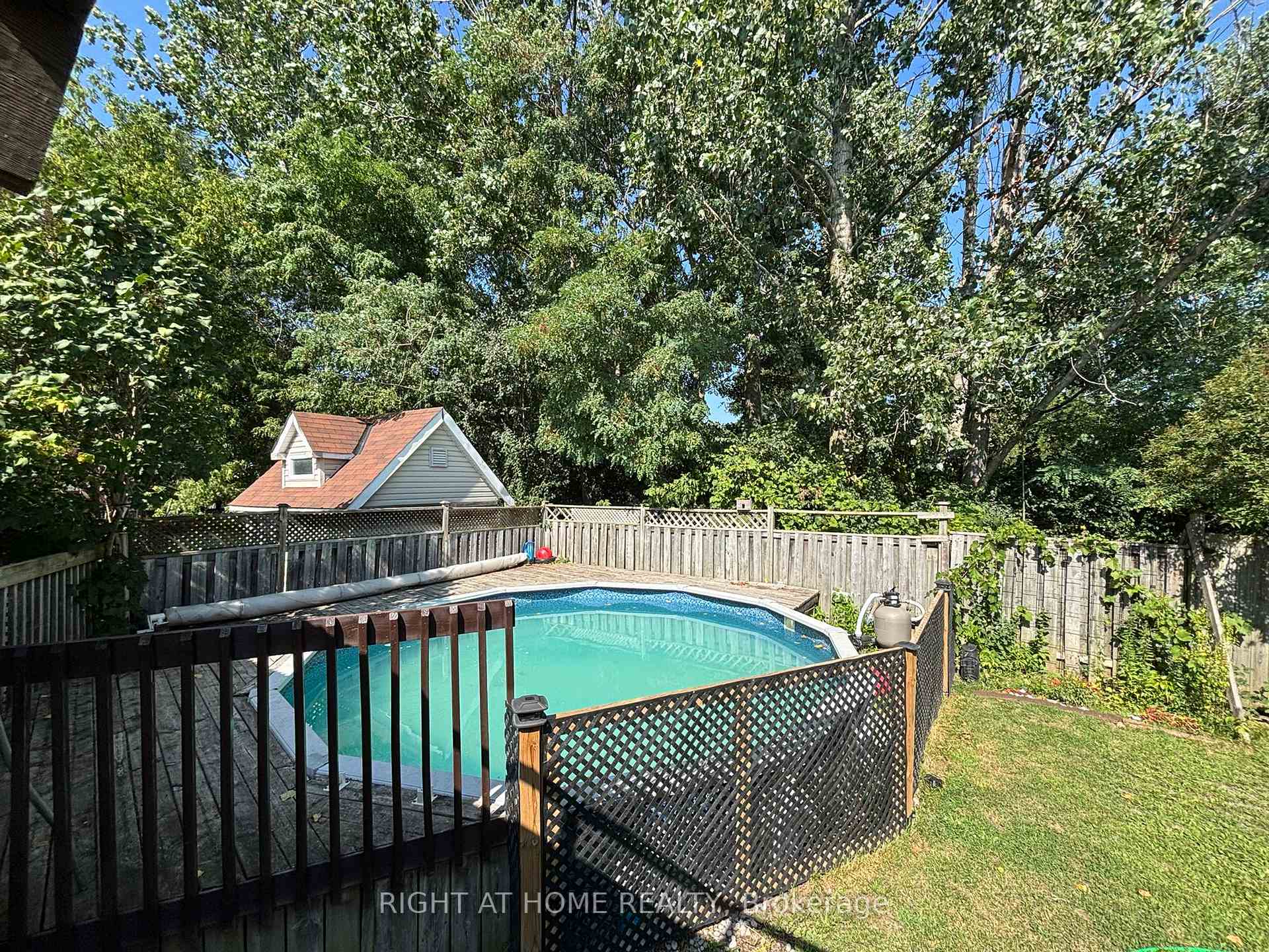 Photo 20 of 73 Birchfield Drive, Clarington, Courtice — HOMEH