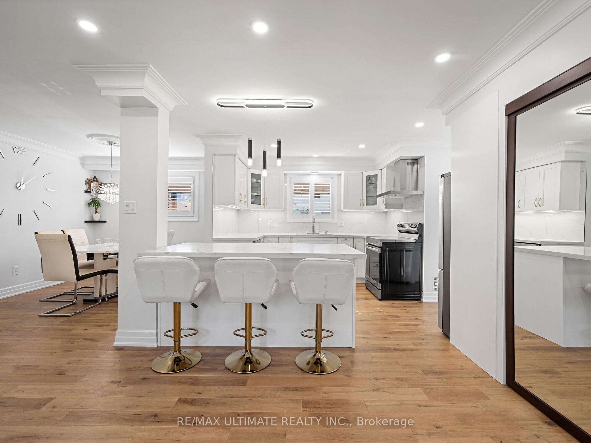 Photo 10 of 21 Dreyer Drive E, Ajax, South East — HOMEH
