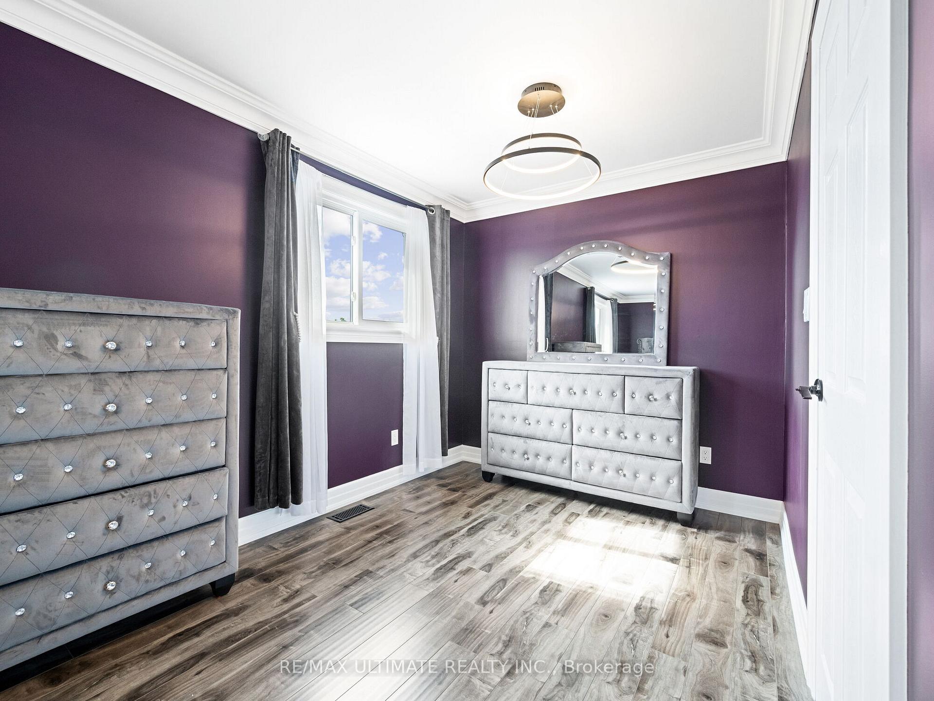 Photo 23 of 21 Dreyer Drive E, Ajax, South East — HOMEH