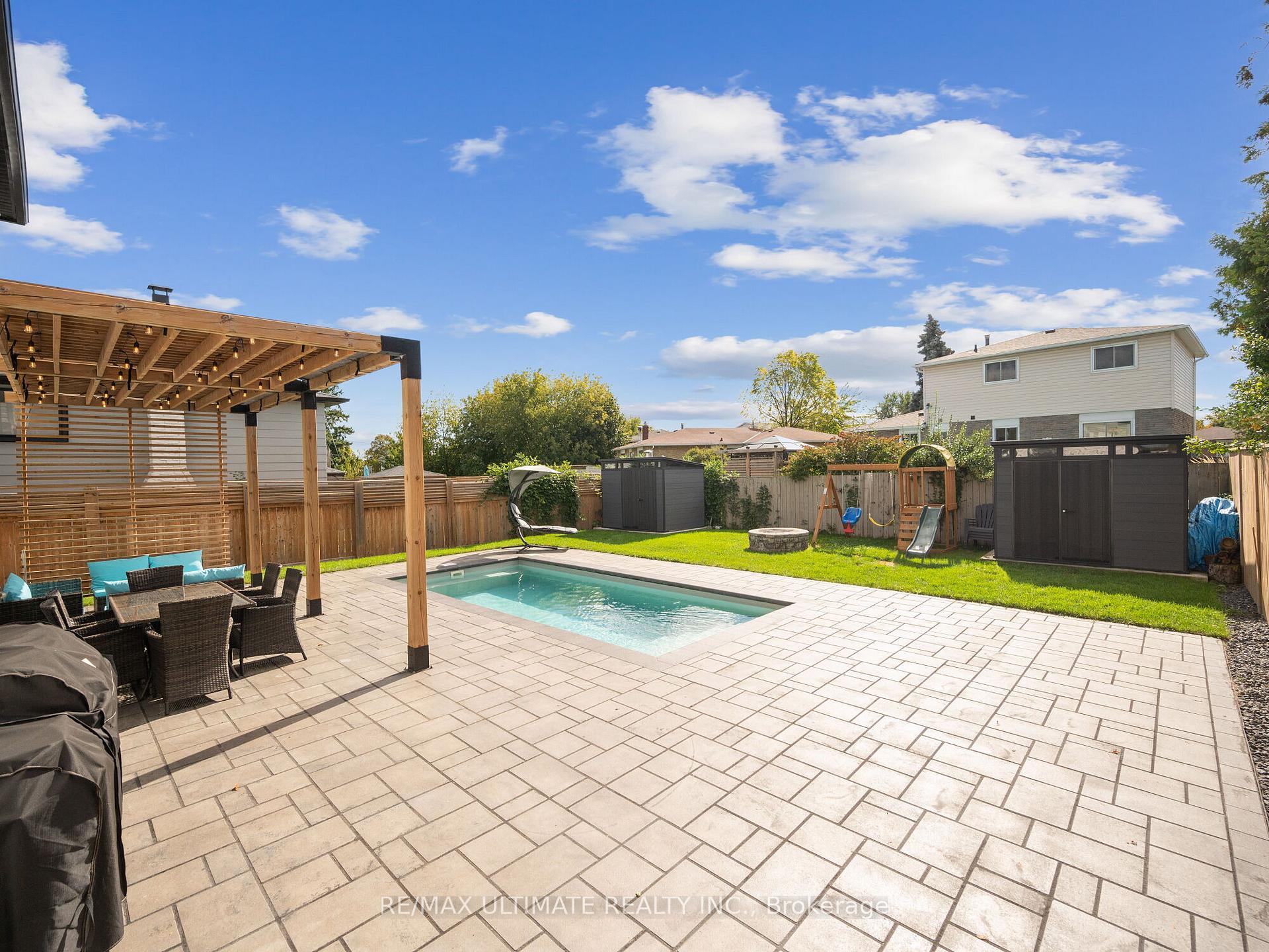 Photo 36 of 21 Dreyer Drive E, Ajax, South East — HOMEH