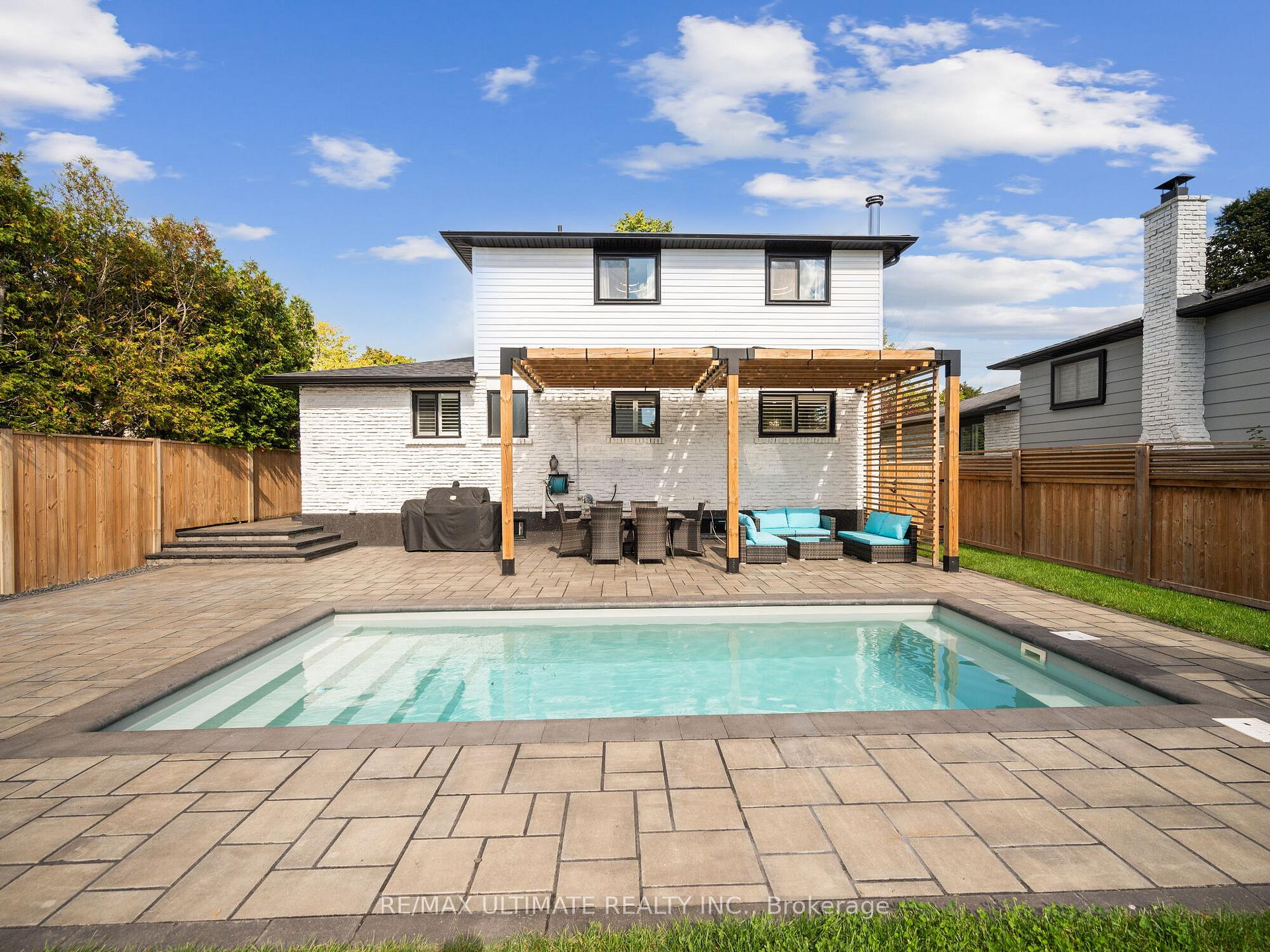 Photo 38 of 21 Dreyer Drive E, Ajax, South East — HOMEH