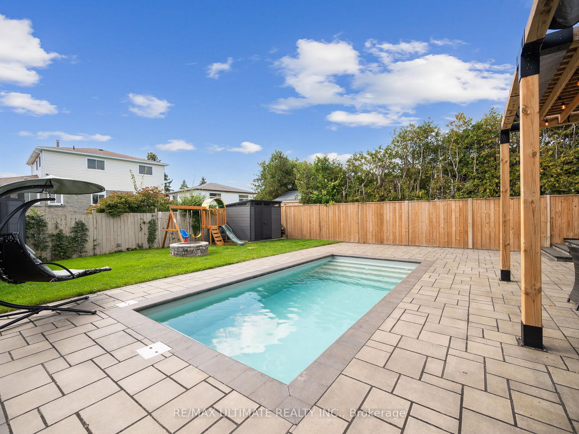 Photo 39 of 21 Dreyer Drive E, Ajax, South East — HOMEH