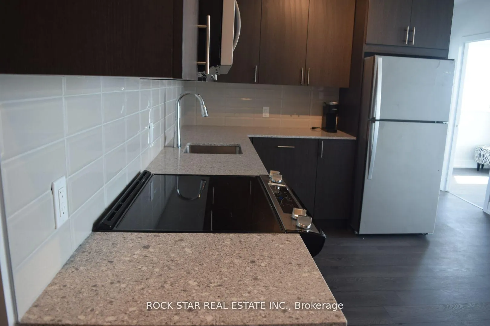 Photo 3 of Unit 1717, 2550 Simcoe Street N, Oshawa, Windfields — HOMEH