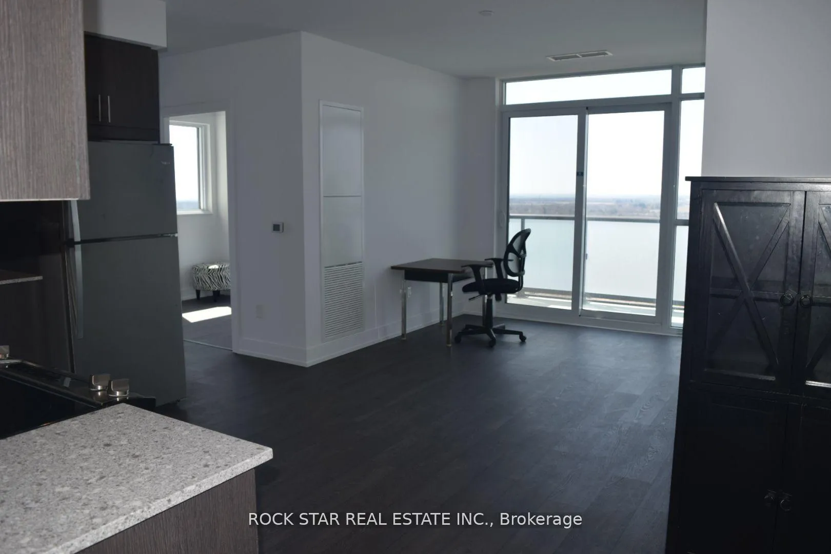 Photo 7 of Unit 1717, 2550 Simcoe Street N, Oshawa, Windfields — HOMEH
