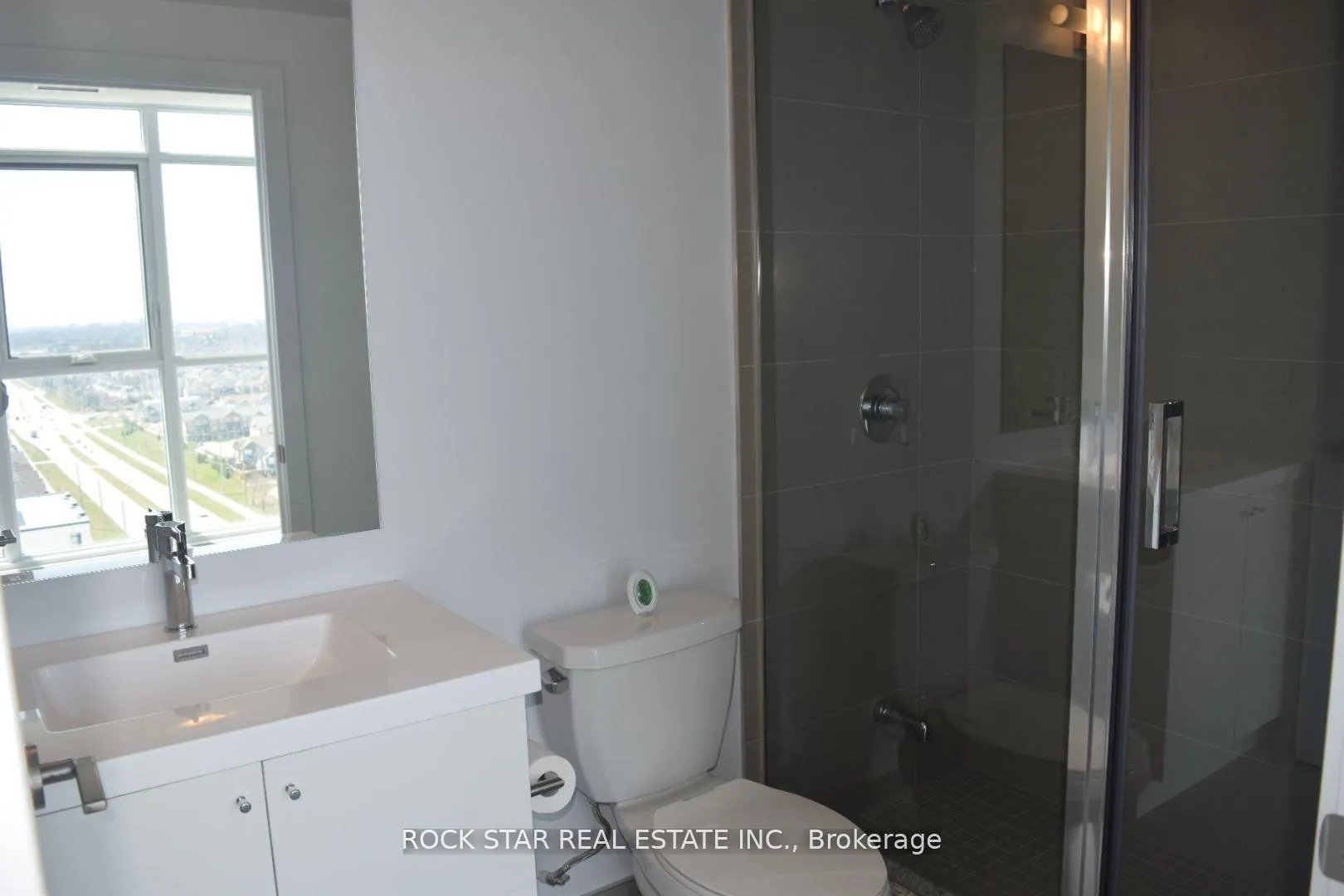 Photo 10 of Unit 1717, 2550 Simcoe Street N, Oshawa, Windfields — HOMEH