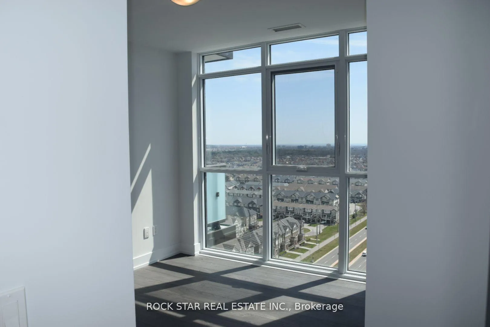 Photo 14 of Unit 1717, 2550 Simcoe Street N, Oshawa, Windfields — HOMEH