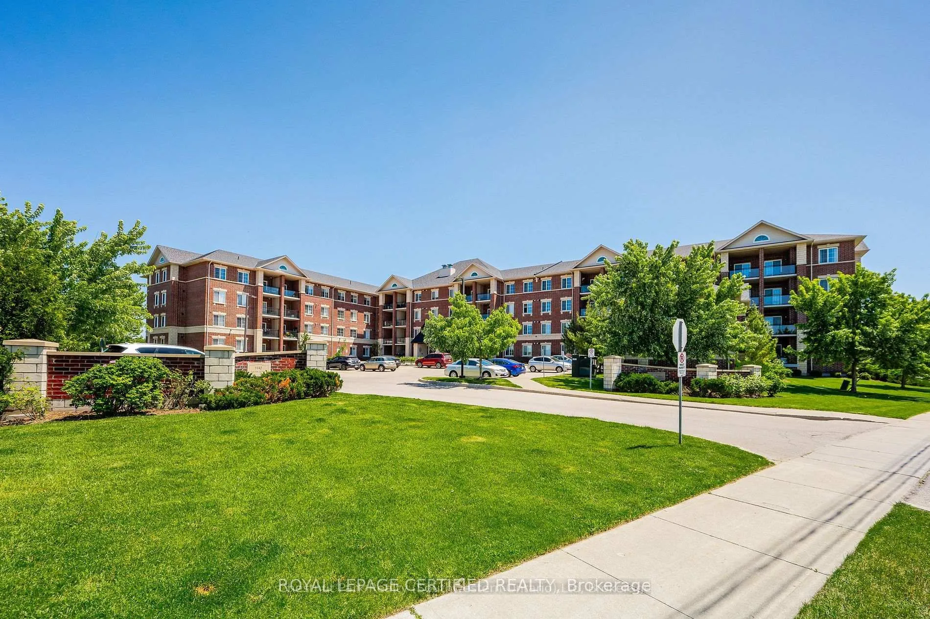 Front of Unit 119, 1440 Gordon Street