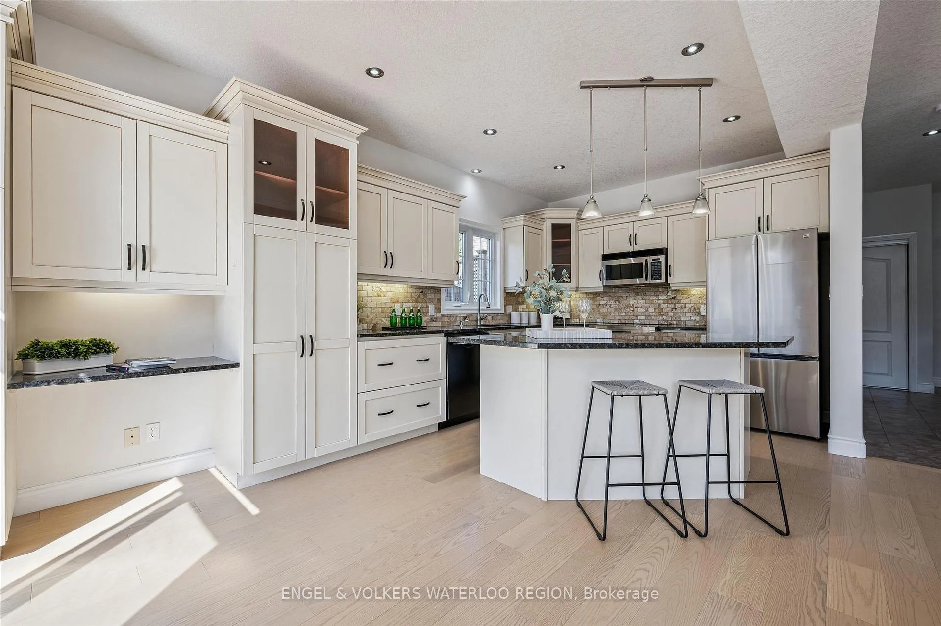 Photo 19 of 419 Kelso Drive, Waterloo — HOMEH