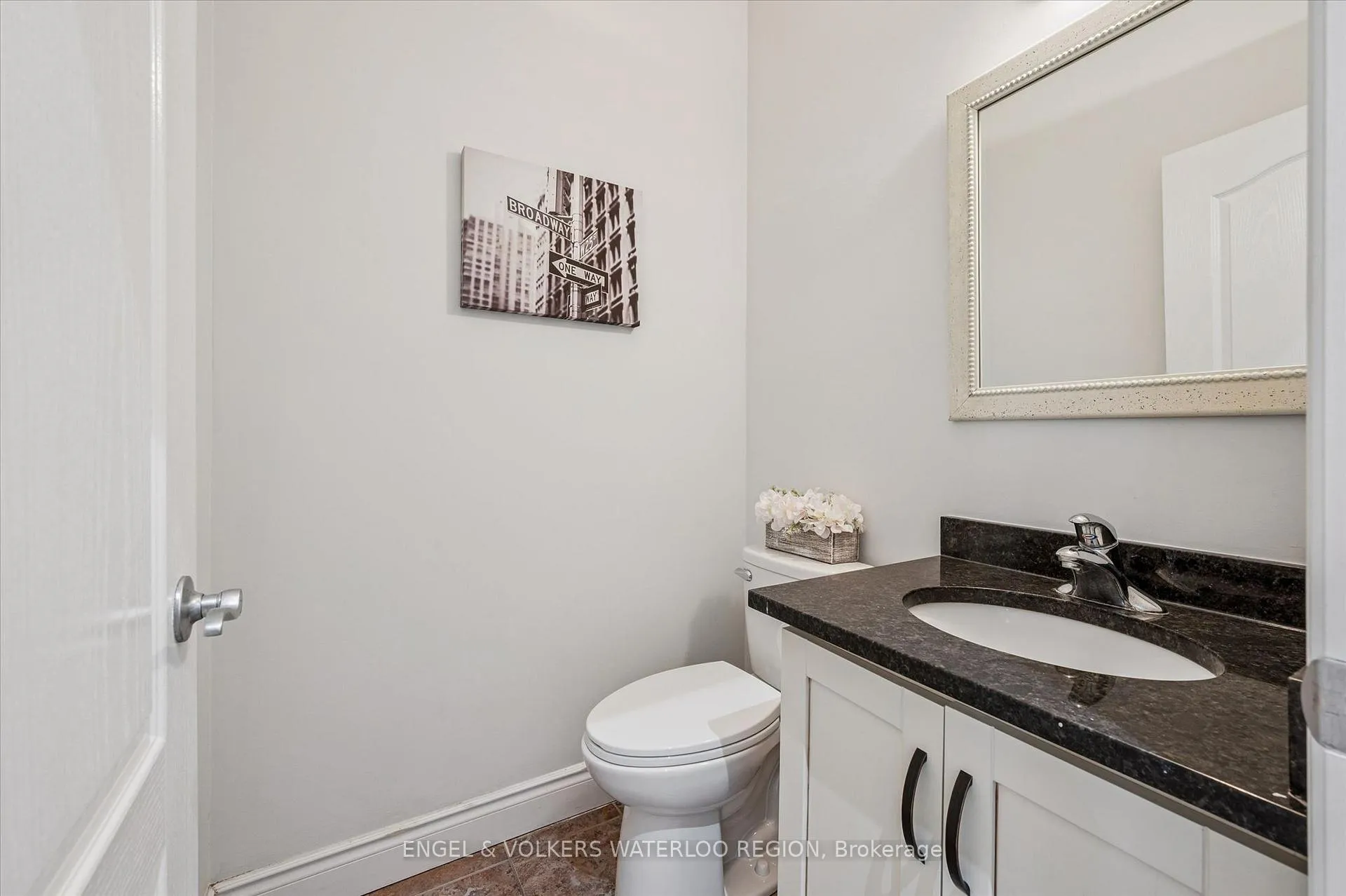 Photo 23 of 419 Kelso Drive, Waterloo — HOMEH