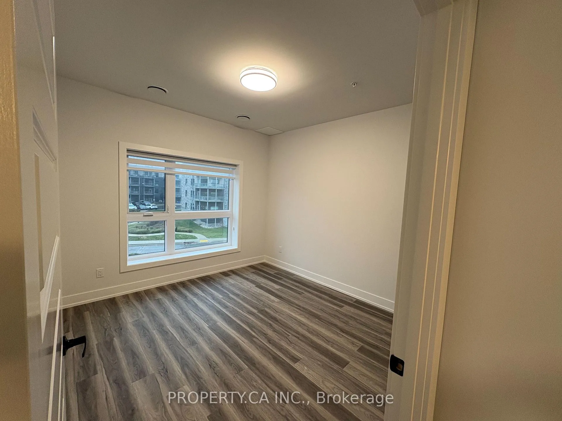 Photo 6 of Unit 311, 1100 Lackner Place, Kitchener — HOMEH