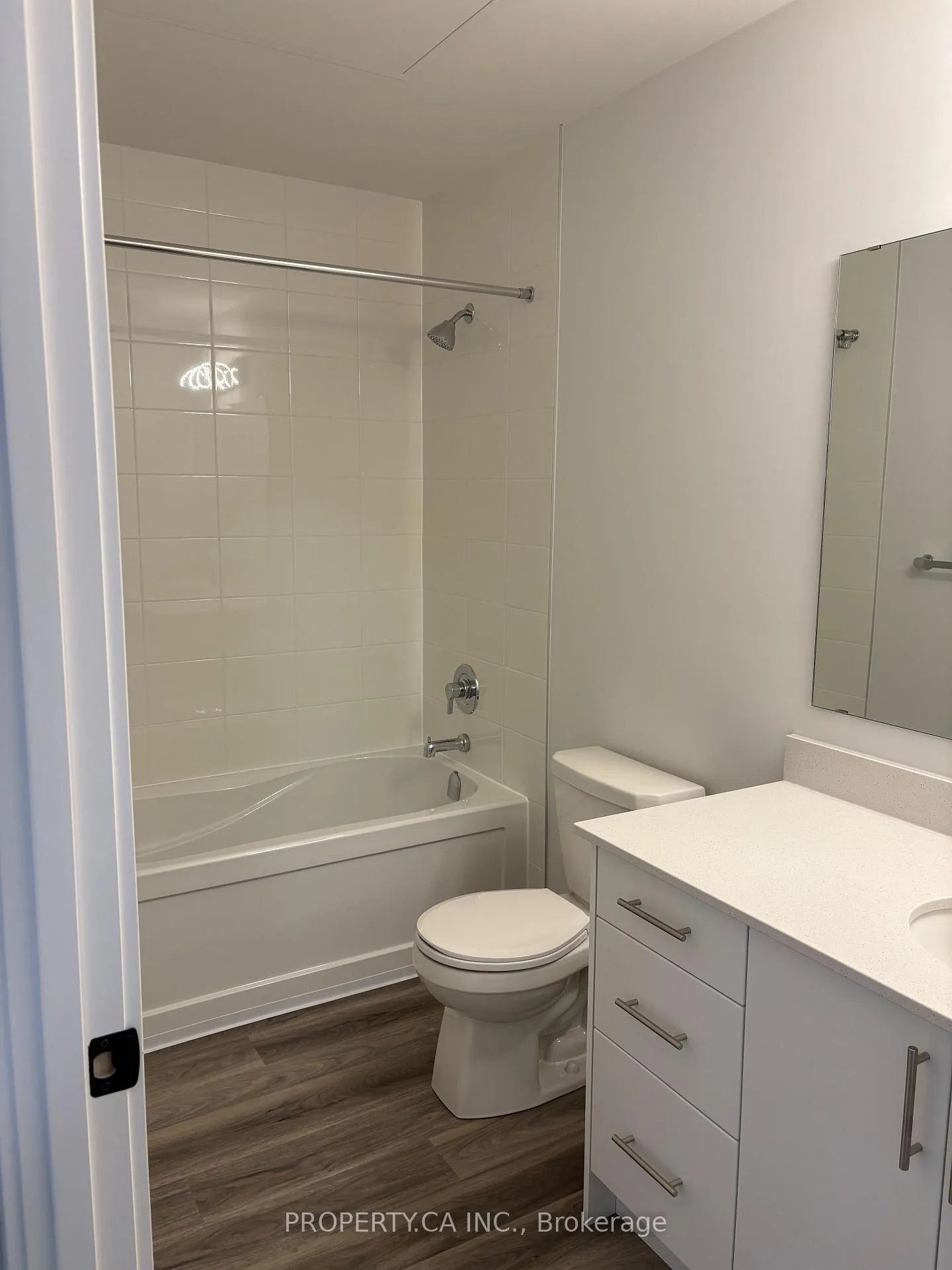 Photo 11 of Unit 311, 1100 Lackner Place, Kitchener — HOMEH