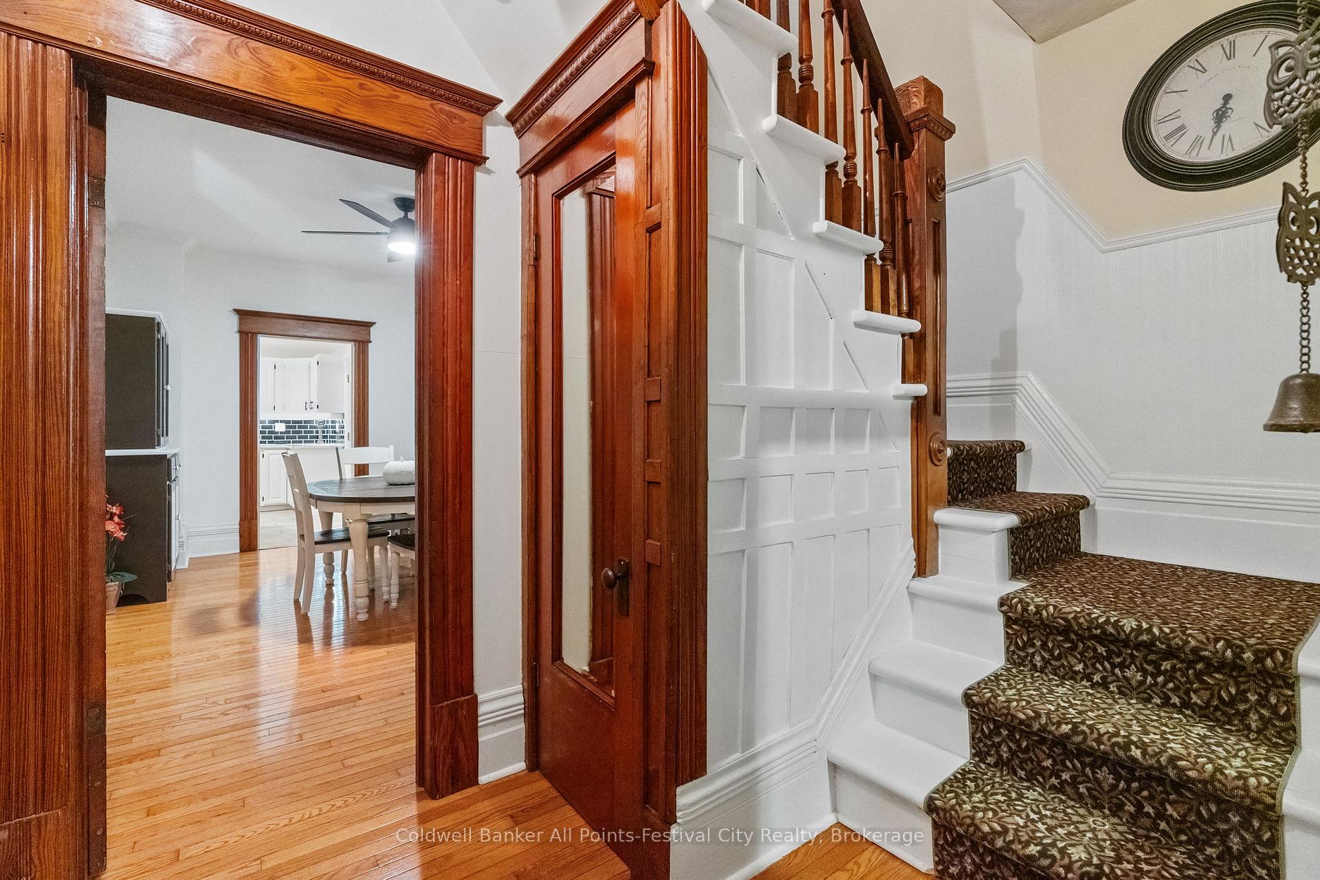 Photo 6 of 91 Wellington Street S, Goderich, Goderich (Town) — HOMEH