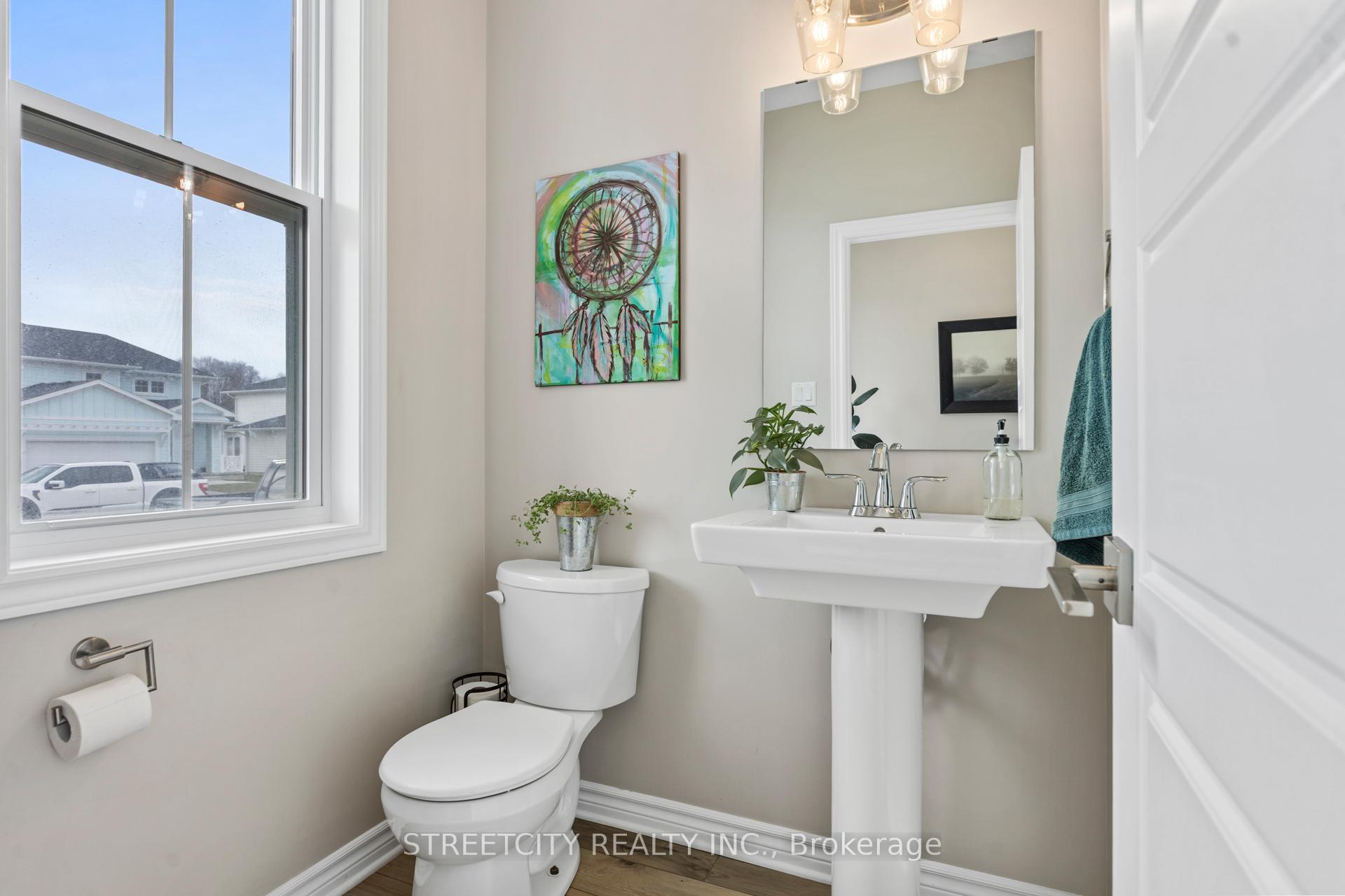 Photo 12 of 415 Breakwater Boulevard, Central Elgin, Rural Central Elgin — HOMEH