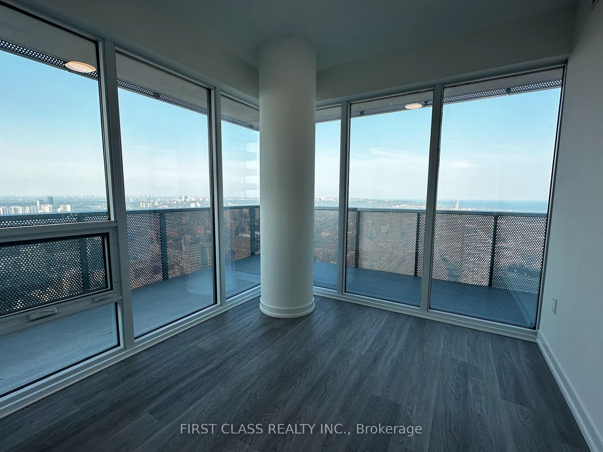 Photo 9 of Unit 7205, 55 Cooper Street, Toronto, Waterfront Communities — HOMEH