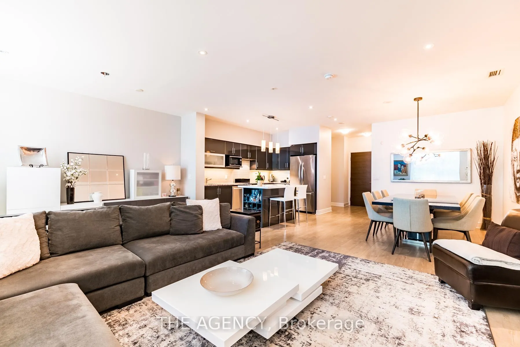 Photo 7 of Unit TH113, 35 Brian Peck Crescent, Toronto, Thorncliffe Park — HOMEH