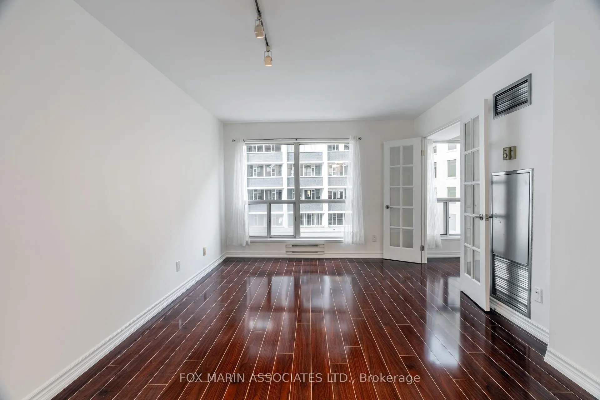 Photo 7 of Unit 714, 7 Carlton Street, Toronto, Church-Yonge Corridor — HOMEH
