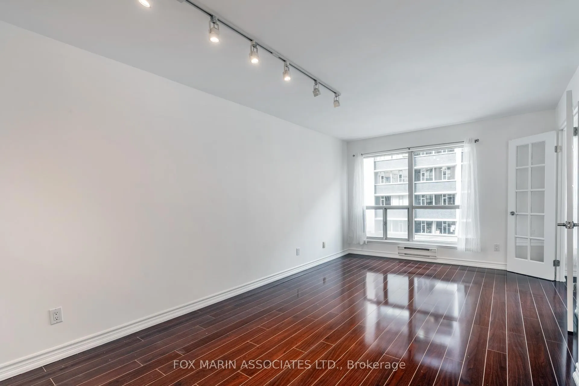 Photo 8 of Unit 714, 7 Carlton Street, Toronto, Church-Yonge Corridor — HOMEH