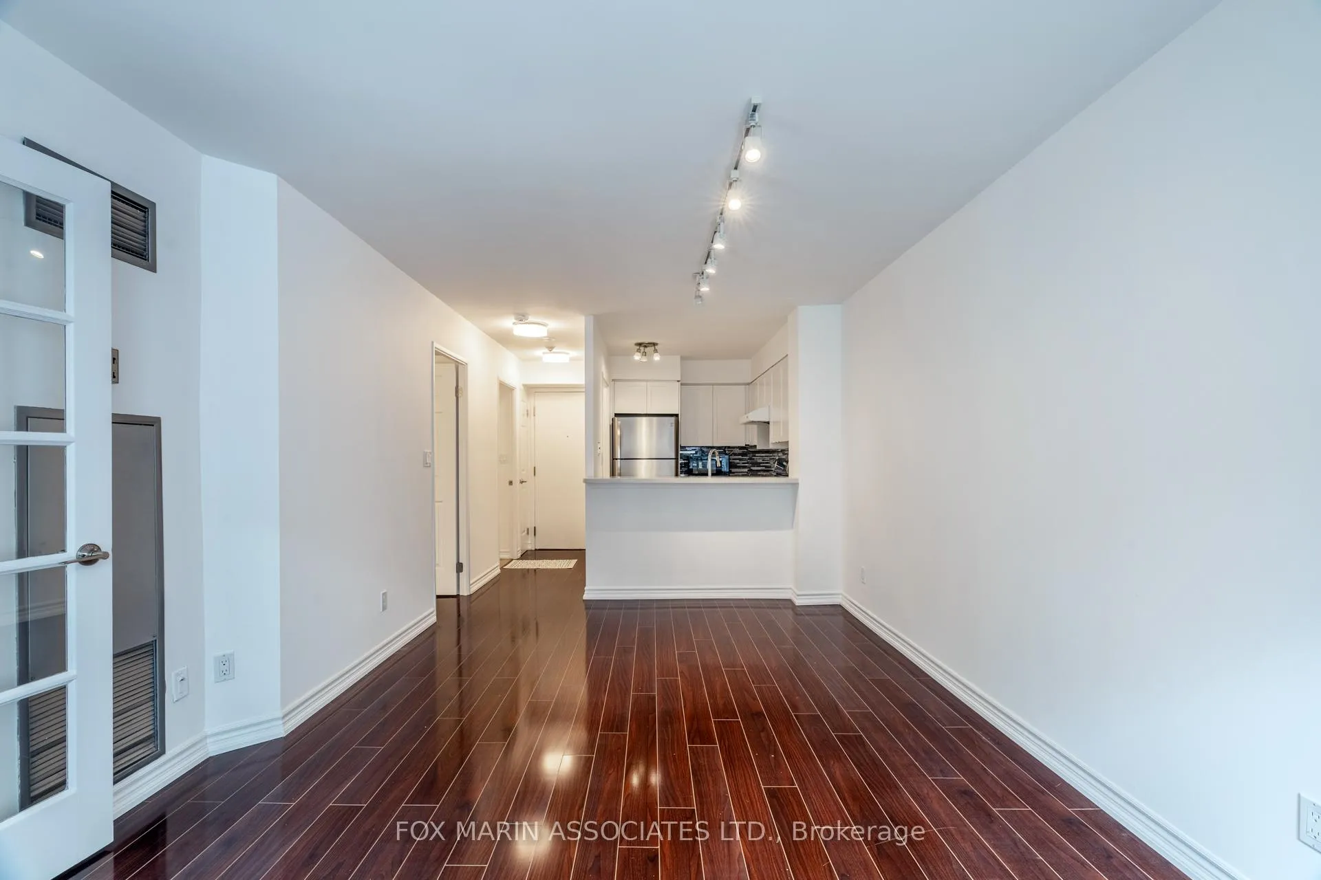 Photo 9 of Unit 714, 7 Carlton Street, Toronto, Church-Yonge Corridor — HOMEH