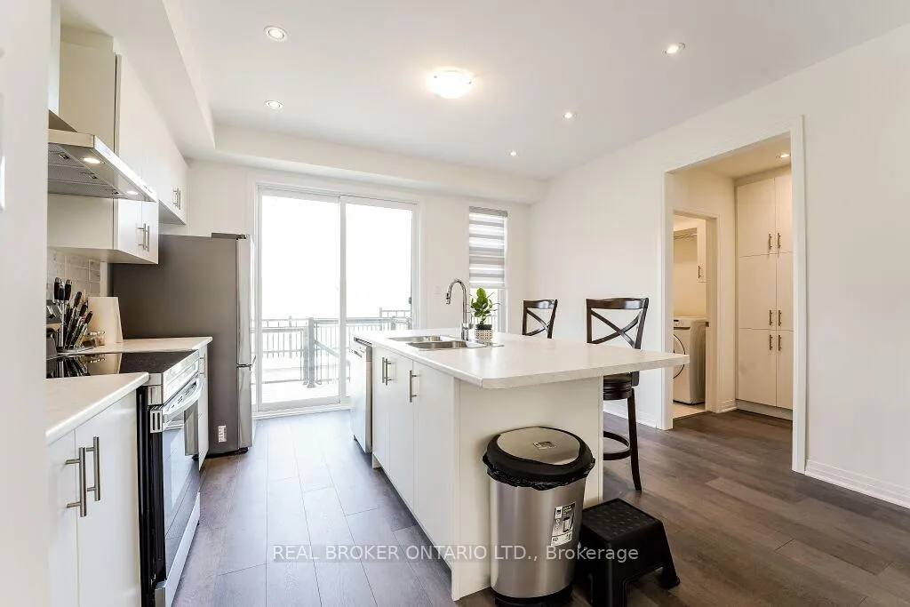 Photo 10 of 34 Totten Trail, New Tecumseth, Tottenham — HOMEH