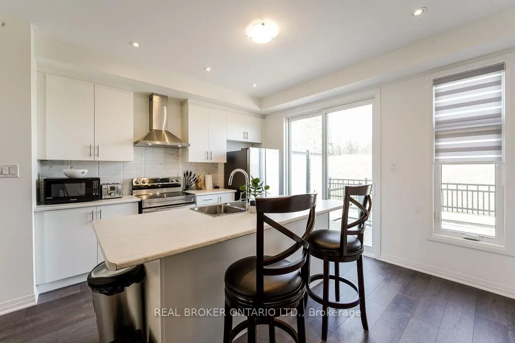 Photo 12 of 34 Totten Trail, New Tecumseth, Tottenham — HOMEH